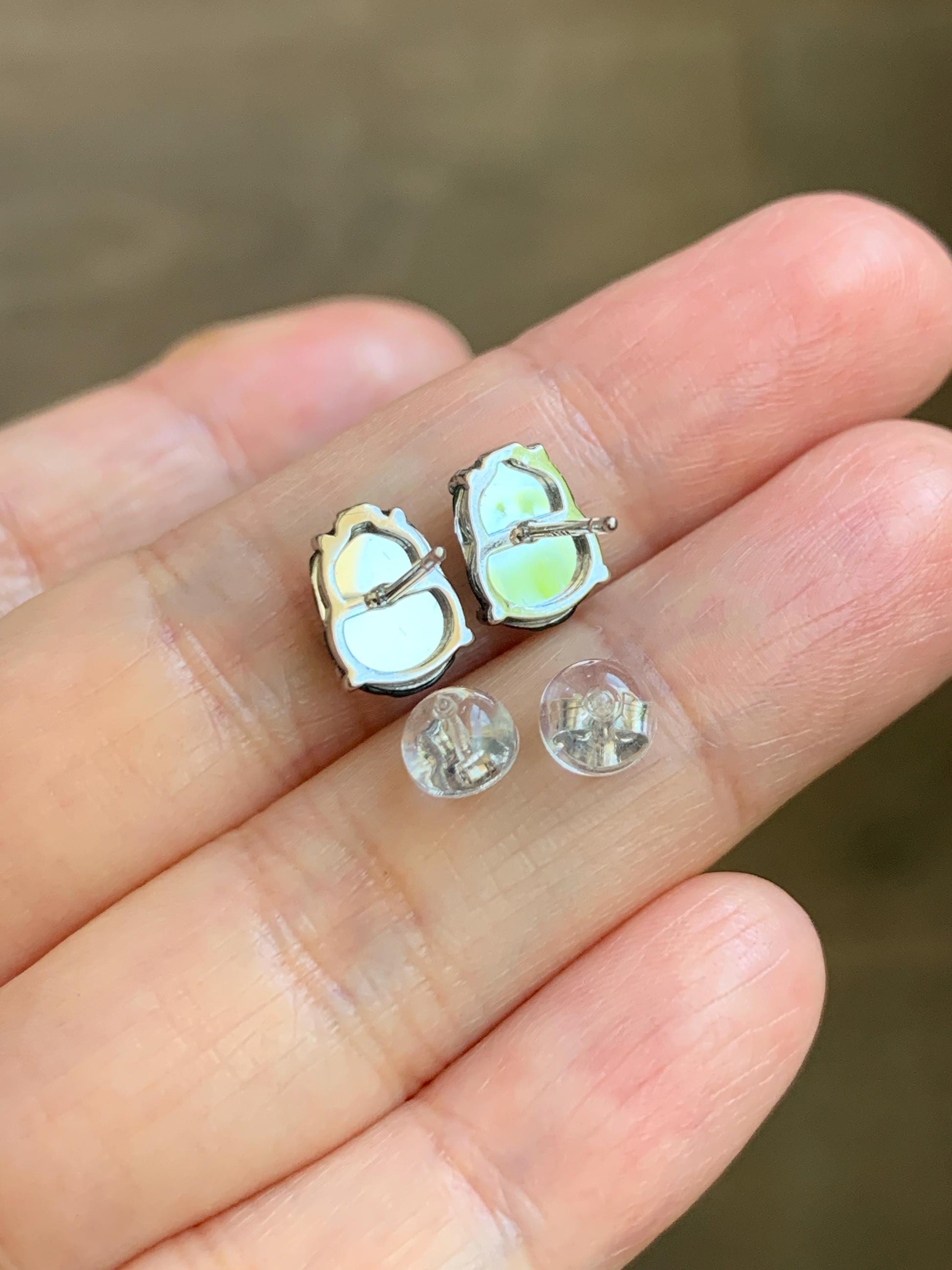 Natural Guatemalan Grade A Icy Translucent Vibrant Green Jade Jadeite Petite Pixiu Stud Earrings Sterling Silver 天然冰危绿翡翠迷你貔貅镶嵌耳钉 WPX88