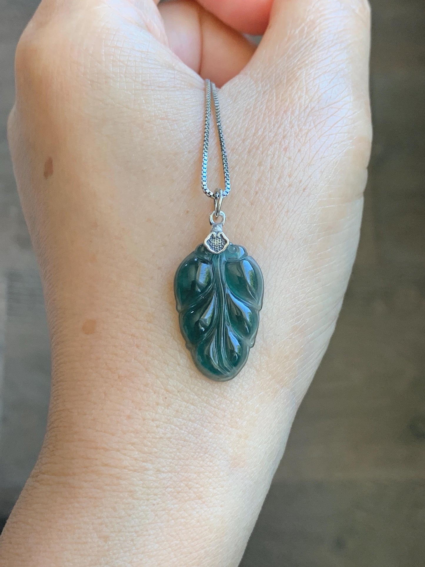 Natural Grade A Guatemalan Icy Translucent Dark Teal Green Jade Jadeite Carved Leaf Small Pendant Sterling Silver 天然冰胶危深蓝翡翠大叶有成银镶吊坠 WLD55E