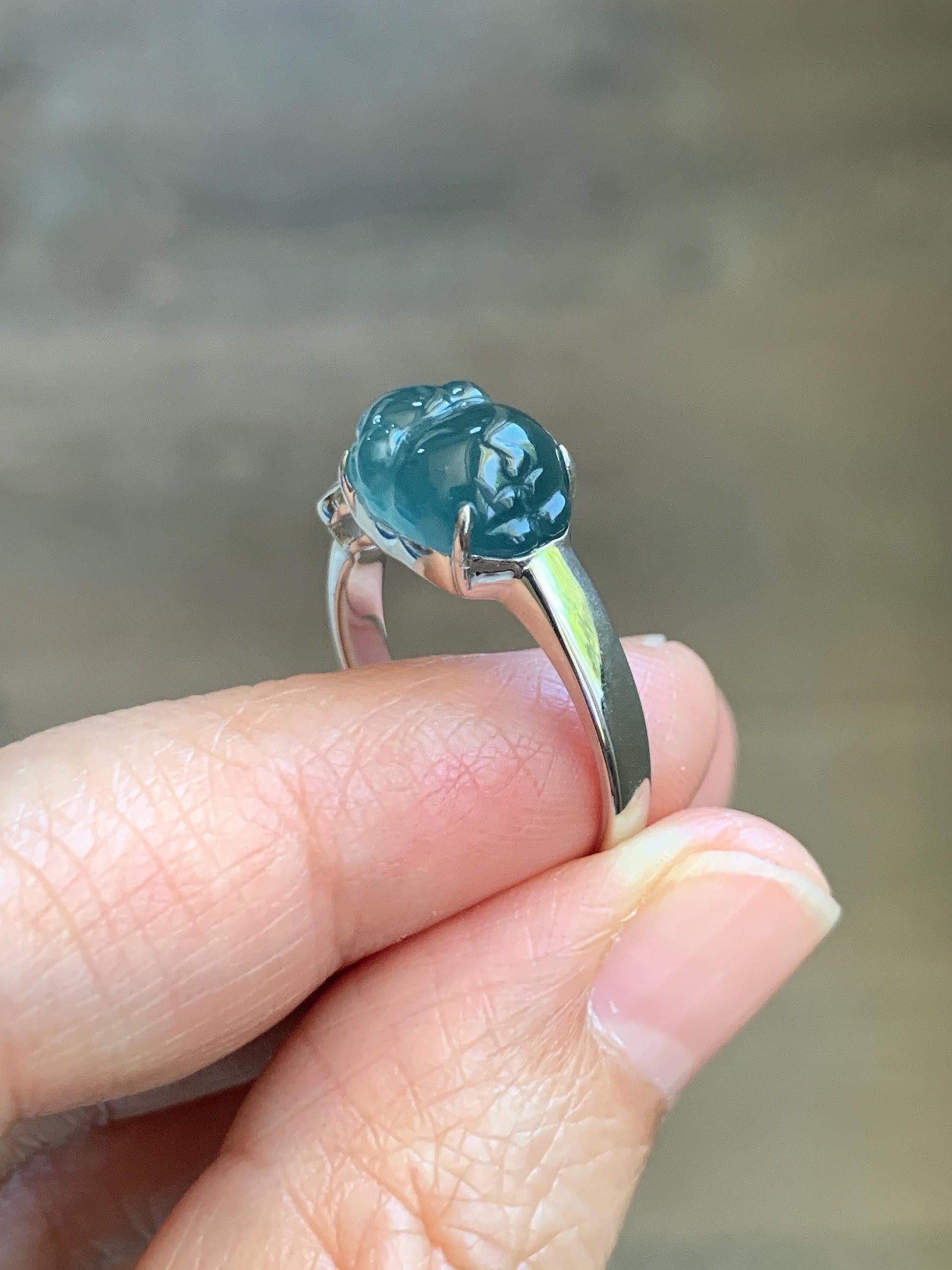 Certified Natural Grade A Guatemalan Icy Translucent Dark Teal Blue Jade Jadeite Carved Pig Ring Sterling Silver size 7 US 天然冰胶危蓝绿翡翠小猪戒指 234