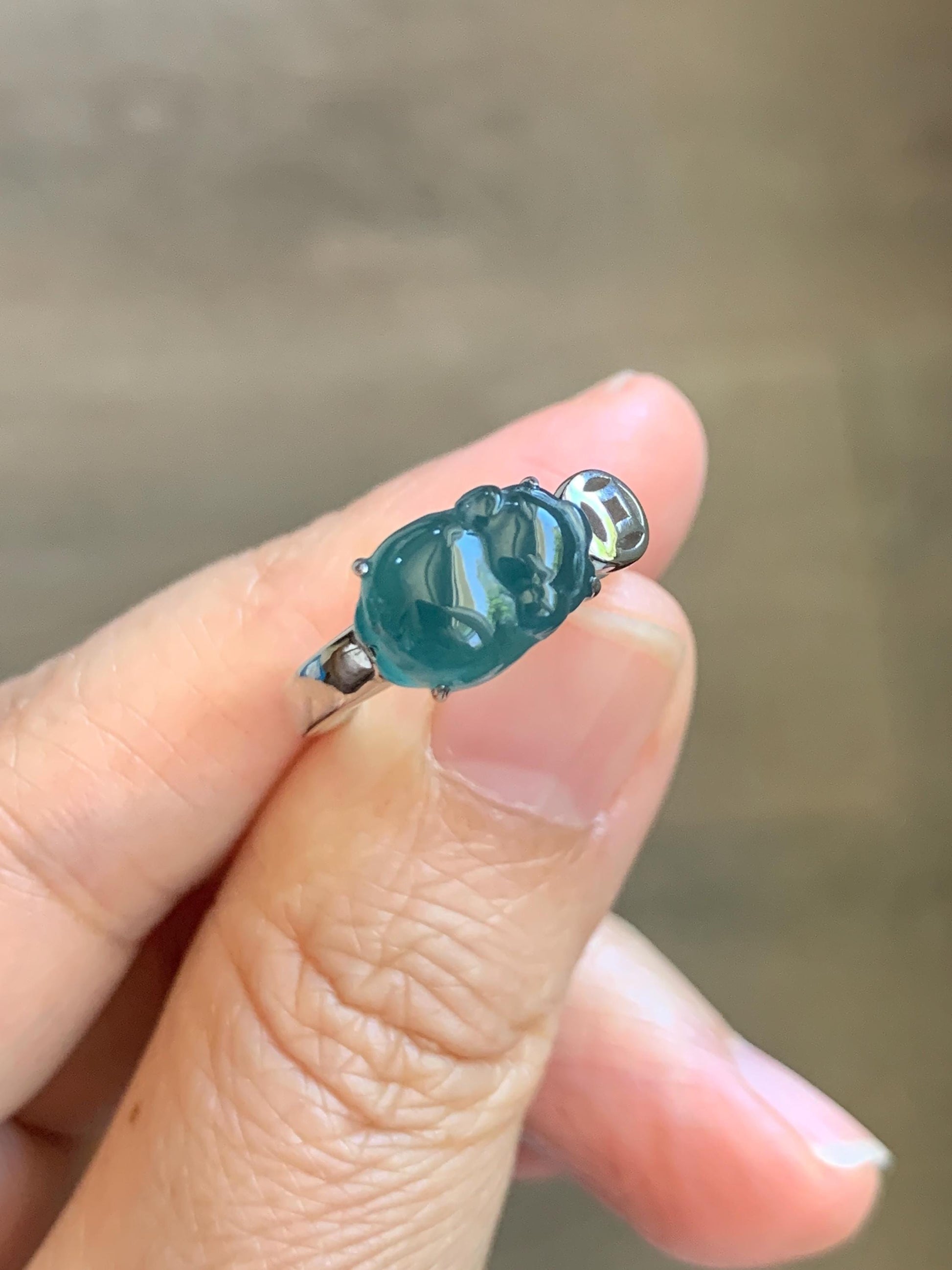 Certified Natural Grade A Guatemalan Icy Translucent Dark Teal Blue Jade Jadeite Carved Pig Ring Sterling Silver size 7 US 天然冰胶危蓝绿翡翠小猪戒指 234