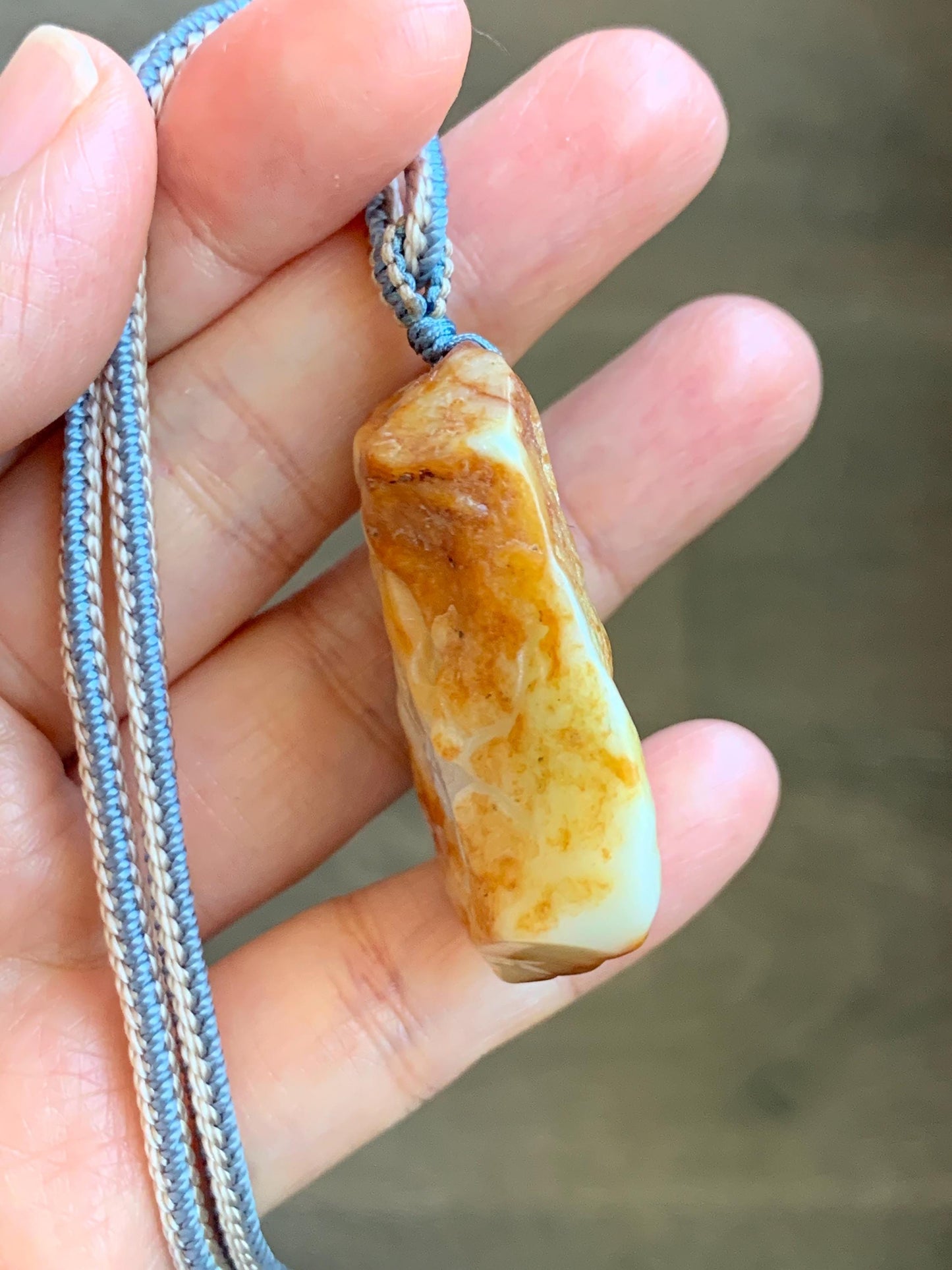Grade A Natural White Jade Jadeite with Dark Yellow Rind Carved Tiger Pendant Rope Necklace 27” 39g 天然翡翠皮壳料老虎雕吊坠 MPKH110