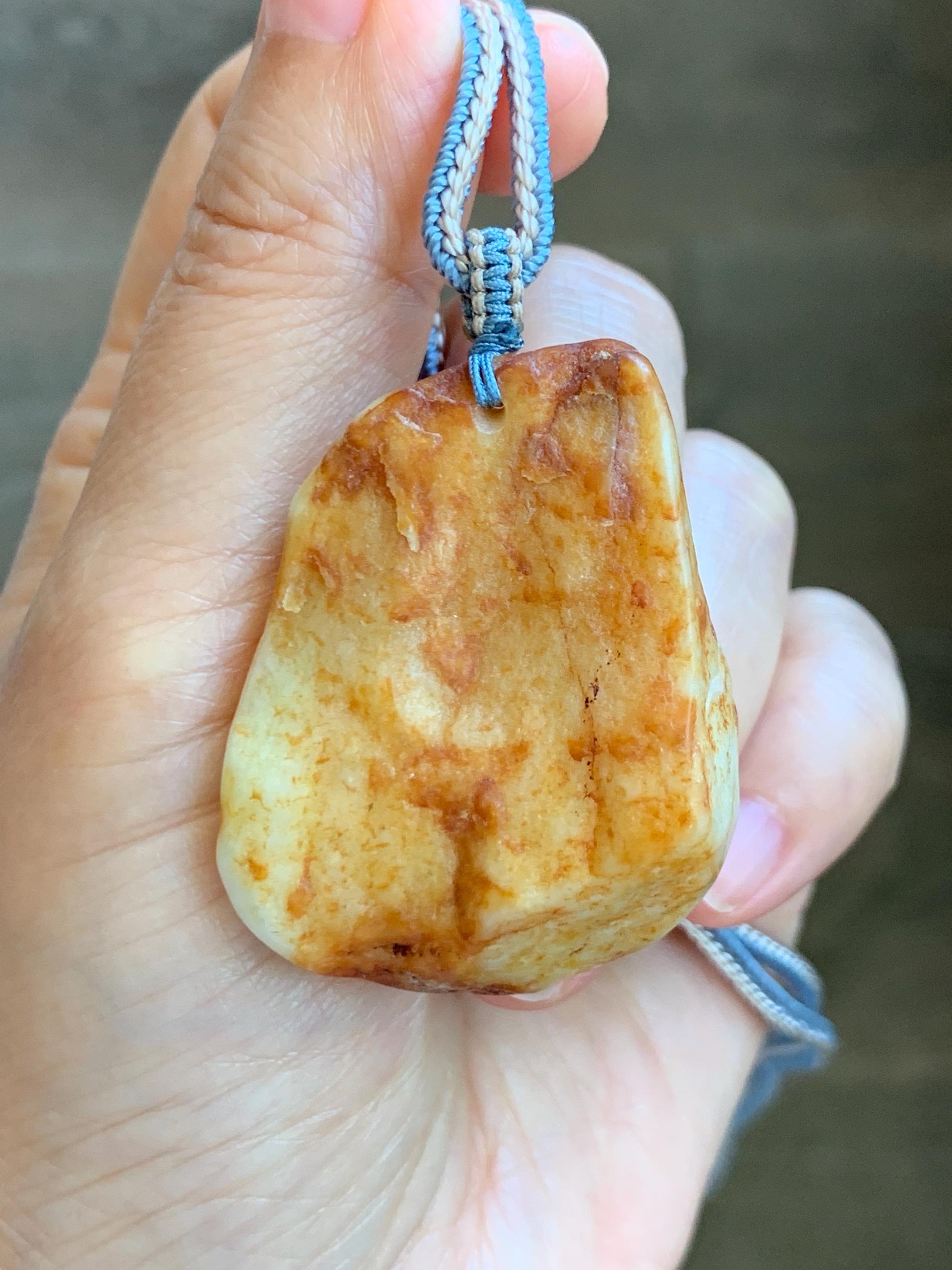 Grade A Natural White Jade Jadeite with Dark Yellow Rind Carved Tiger Pendant Rope Necklace 27” 39g 天然翡翠皮壳料老虎雕吊坠 MPKH110