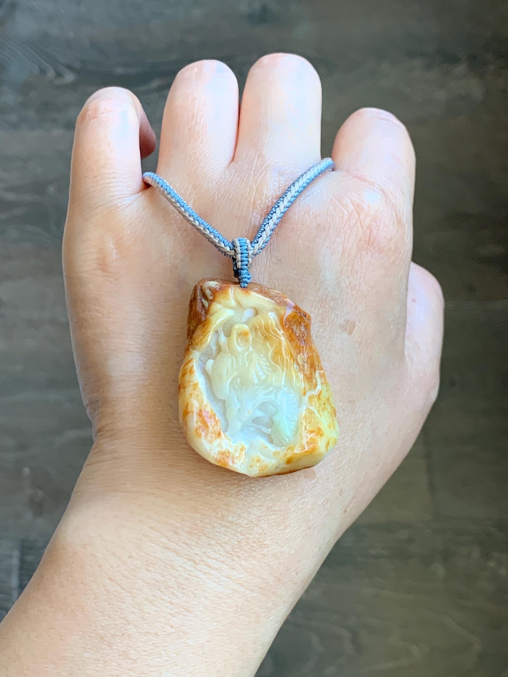 Grade A Natural White Jade Jadeite with Dark Yellow Rind Carved Tiger Pendant Rope Necklace 27” 39g 天然翡翠皮壳料老虎雕吊坠 MPKH110