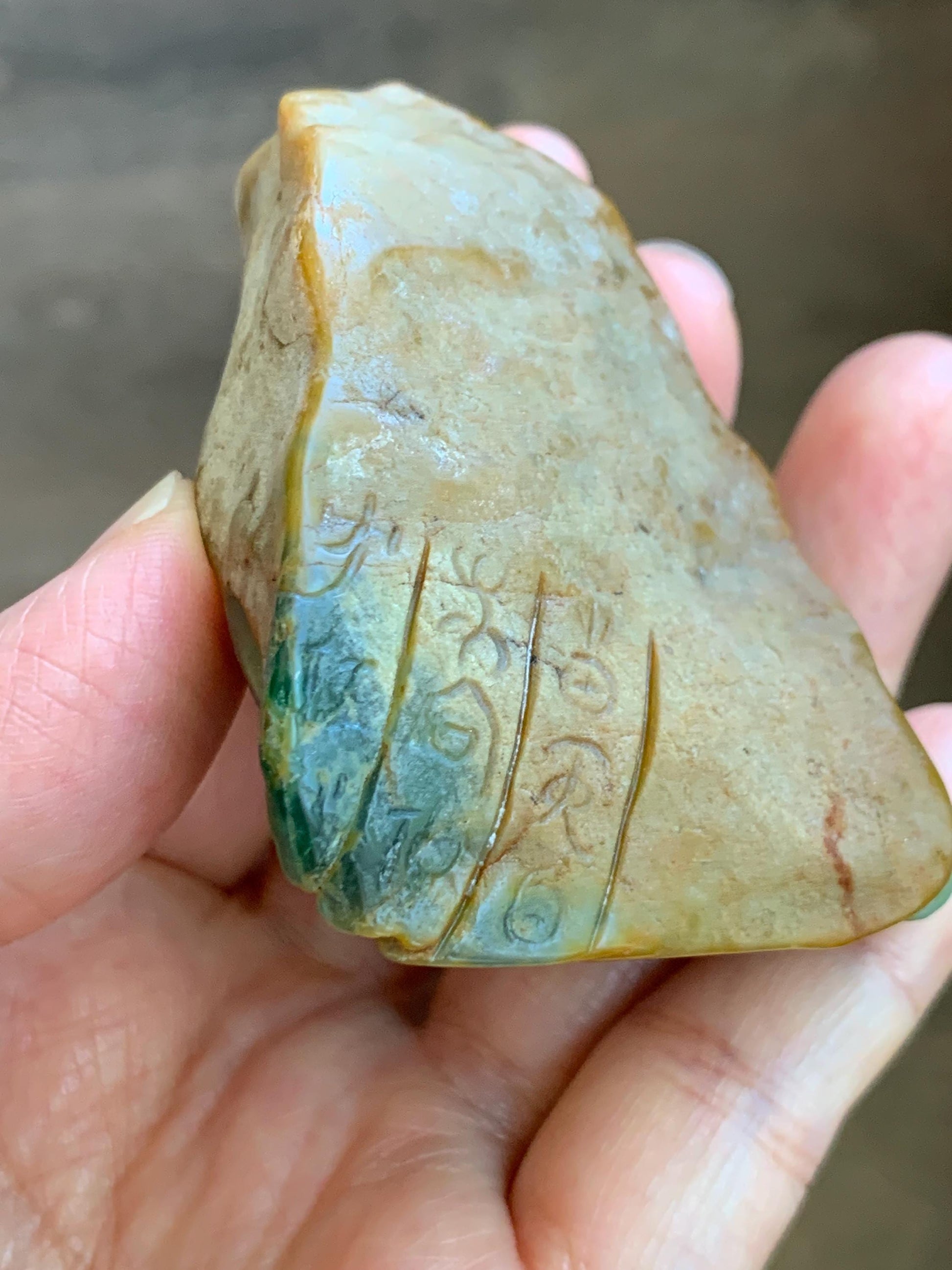 Grade A Natural Guatemalan Dusty Blue Yellow Jade Jadeite with Rind Dragon Carved Rock w/ Wood Stand Home Decor 119g 天然危黄蓝翡翠皮壳料龙头雕小摆 WPKL488