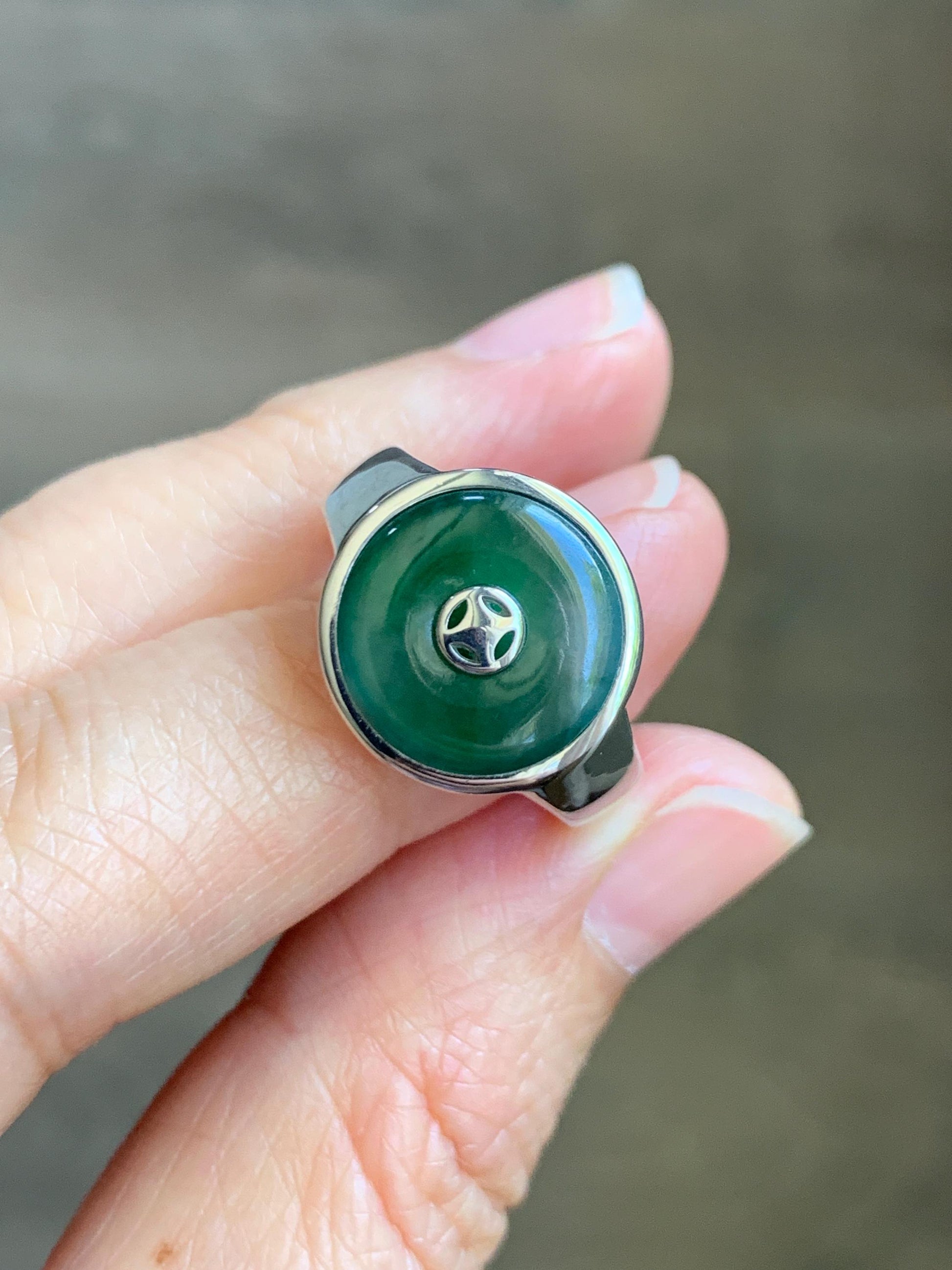 Certified Natural Grade A Icy Translucent Green Marbled Jade Jadeite Donut Ping An Kou Ring Sterling Silver Size 7.25 US 天然冰飘绿翡翠平安扣银镶戒指 239