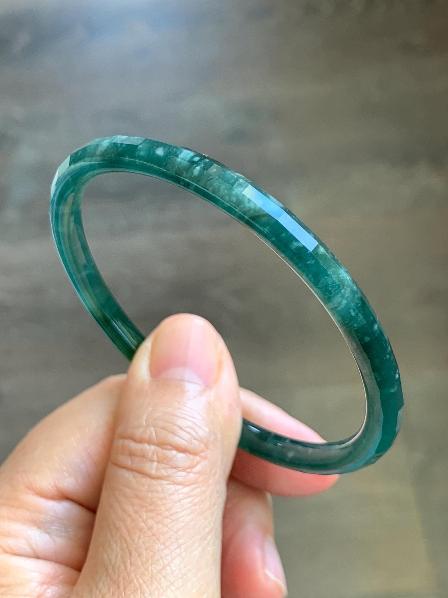 Certified Natural Grade A Guatemalan Icy Highly Translucent Deep Teal Green Faceted Jadeite Slim Bangle 56.9mm 7” 14g 天然冰胶危深蓝绿翡翠细圆条切割面手镯 215
