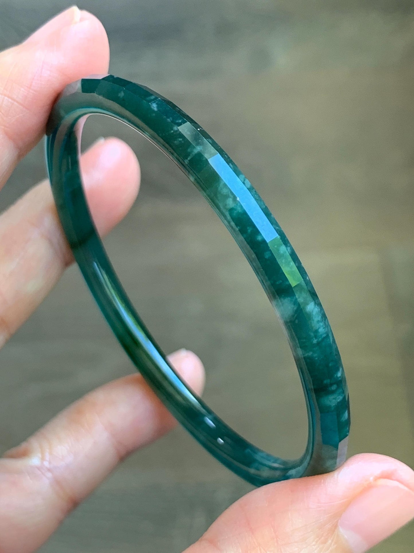 Certified Natural Grade A Guatemalan Icy Highly Translucent Deep Teal Green Faceted Jadeite Slim Bangle 56.9mm 7” 14g 天然冰胶危深蓝绿翡翠细圆条切割面手镯 215