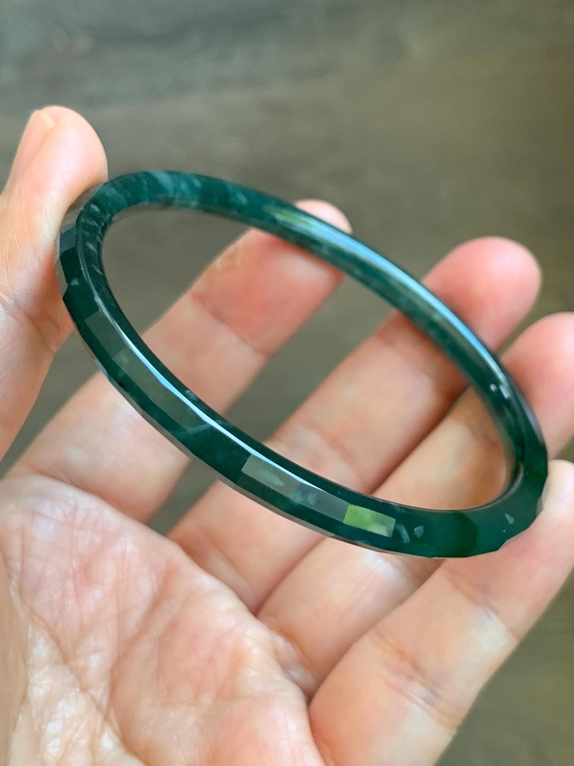 Certified Natural Grade A Guatemalan Icy Highly Translucent Deep Teal Green Faceted Jadeite Slim Bangle 56.9mm 7” 14g 天然冰胶危深蓝绿翡翠细圆条切割面手镯 215