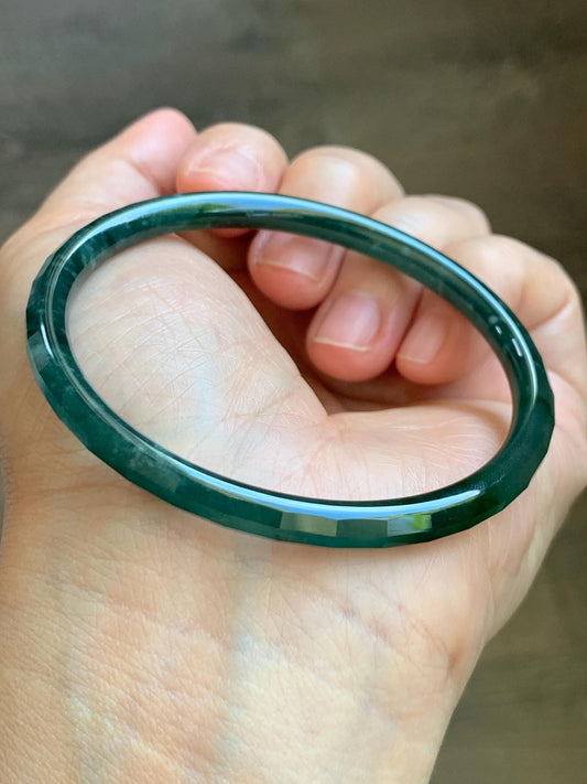 Certified Natural Grade A Guatemalan Icy Highly Translucent Deep Teal Green Faceted Jadeite Slim Bangle 56.9mm 7” 14g 天然冰胶危深蓝绿翡翠细圆条切割面手镯 215