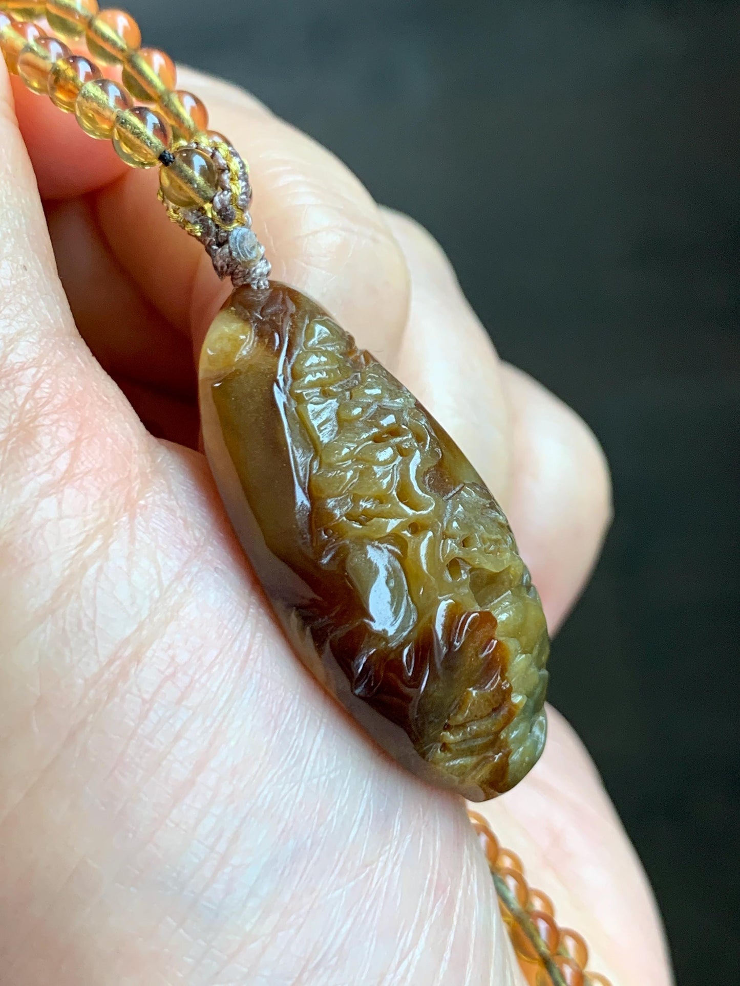 Natural Grade A Icy Dark Dusty Yellow Brown Marbled Jade Jadeite Carved Shan Shui Pendant Beaded Necklace 22” 21g 天然冰黄飘红翡翠山水吊坠蓝珀项链 MSS165