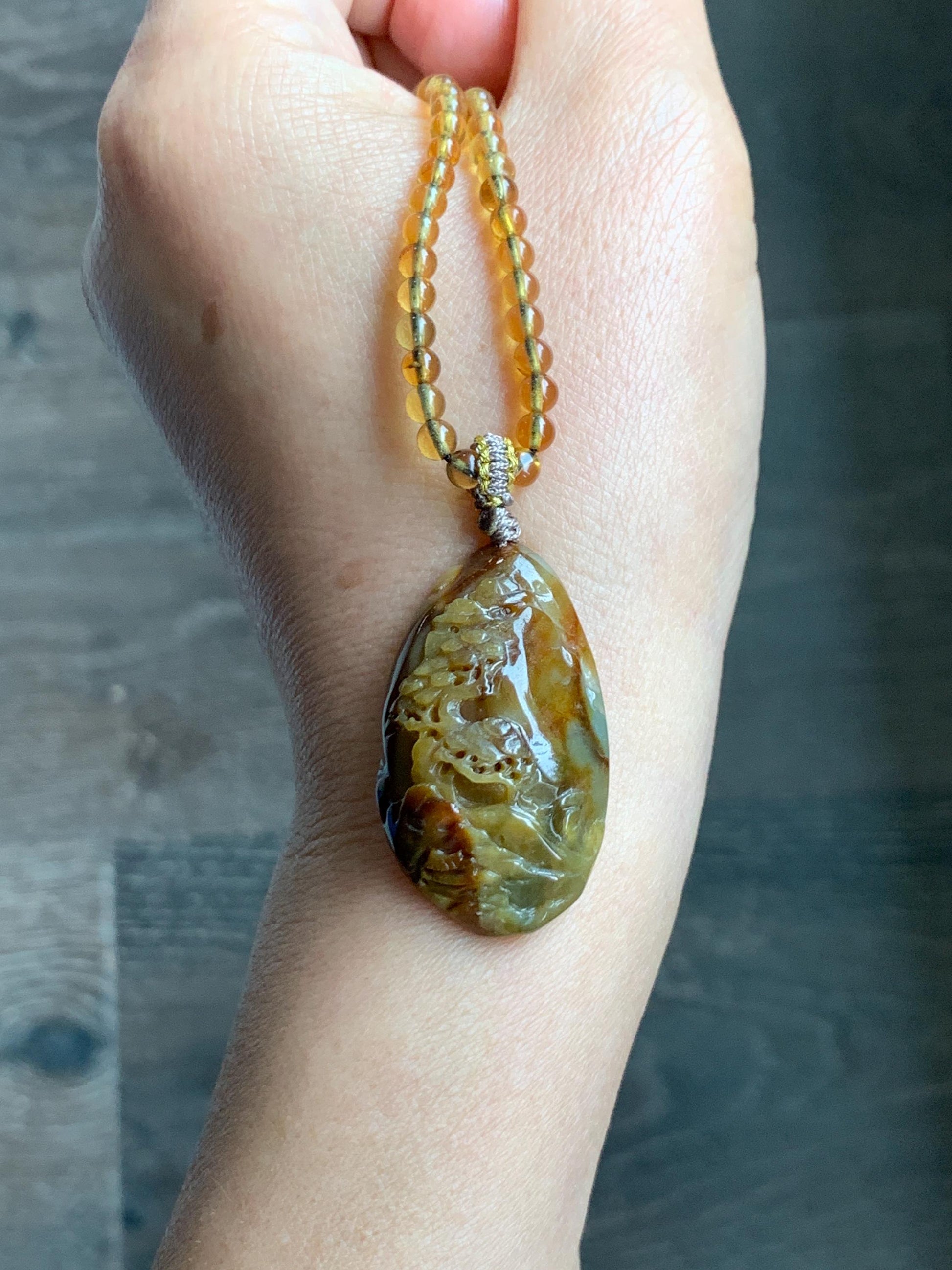 Natural Grade A Icy Dark Dusty Yellow Brown Marbled Jade Jadeite Carved Shan Shui Pendant Beaded Necklace 22” 21g 天然冰黄飘红翡翠山水吊坠蓝珀项链 MSS165
