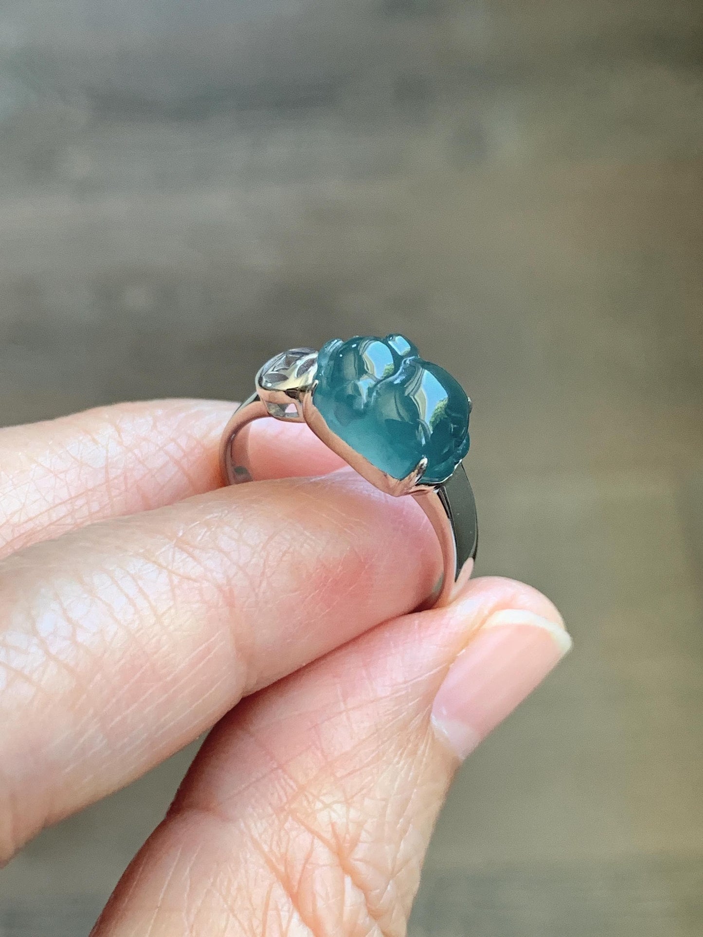 Certified Natural Grade A Guatemalan Icy Translucent Dark Teal Blue Jade Jadeite Carved Pig Ring Sterling Silver size 7 US 天然冰胶危蓝绿翡翠小猪戒指 234