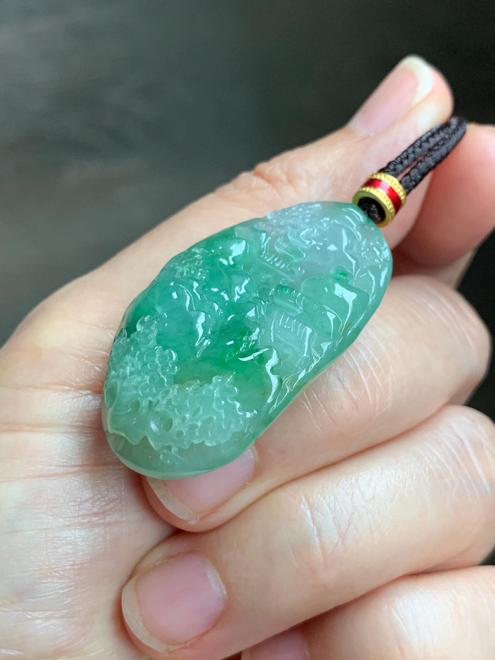Certified Natural Grade A Icy Translucent Vibrant Green Marbled Jade Jadeite Carved Shan Shui Pendant Rope Necklace 26” 天然冰绿飘花翡翠山水吊坠 1160