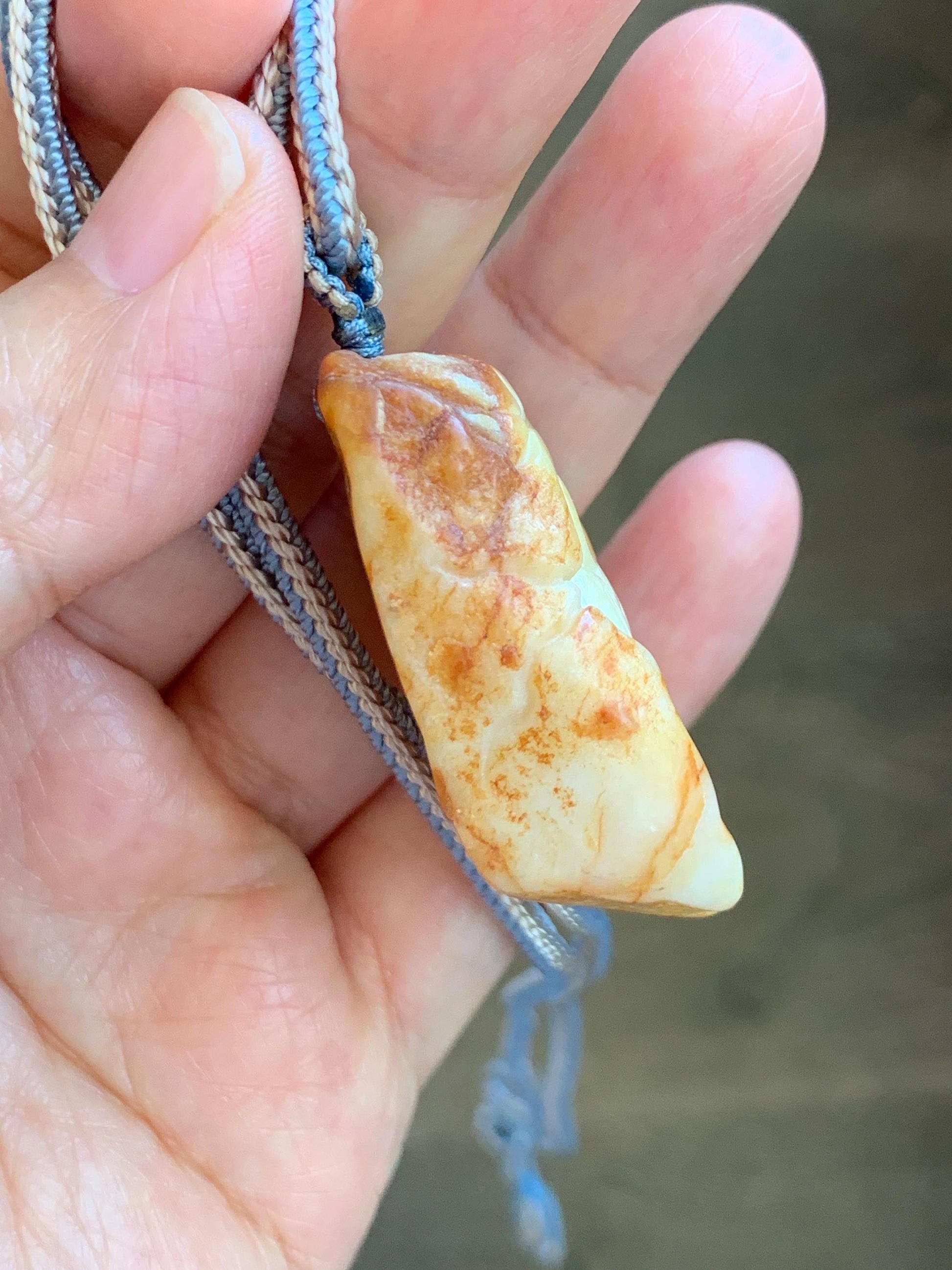 Grade A Natural White Jade Jadeite with Dark Yellow Rind Carved Tiger Pendant Rope Necklace 27” 39g 天然翡翠皮壳料老虎雕吊坠 MPKH110