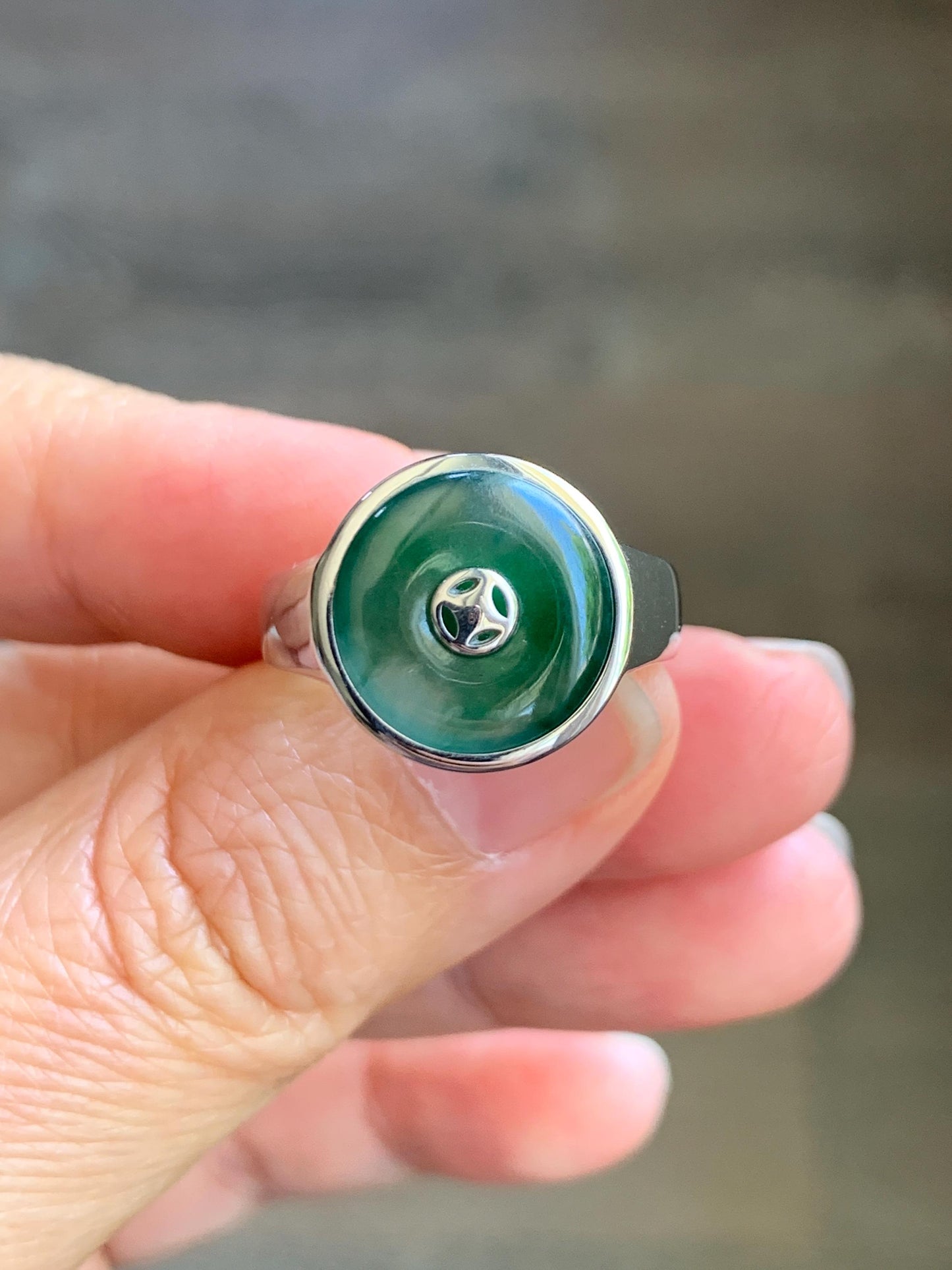 Certified Natural Grade A Icy Translucent Green Marbled Jade Jadeite Donut Ping An Kou Ring Sterling Silver Size 7.25 US 天然冰飘绿翡翠平安扣银镶戒指 239