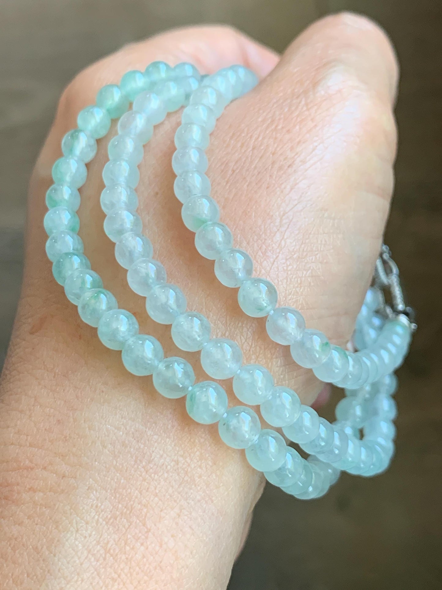 Grade A Natural Icy Highly Translucent White & Pastel Green Jade Jadeite Round Beads Beaded Necklace 5.5mm 23.5” 32g 天然冰晴底起光翡翠圆珠项链 MDQ660
