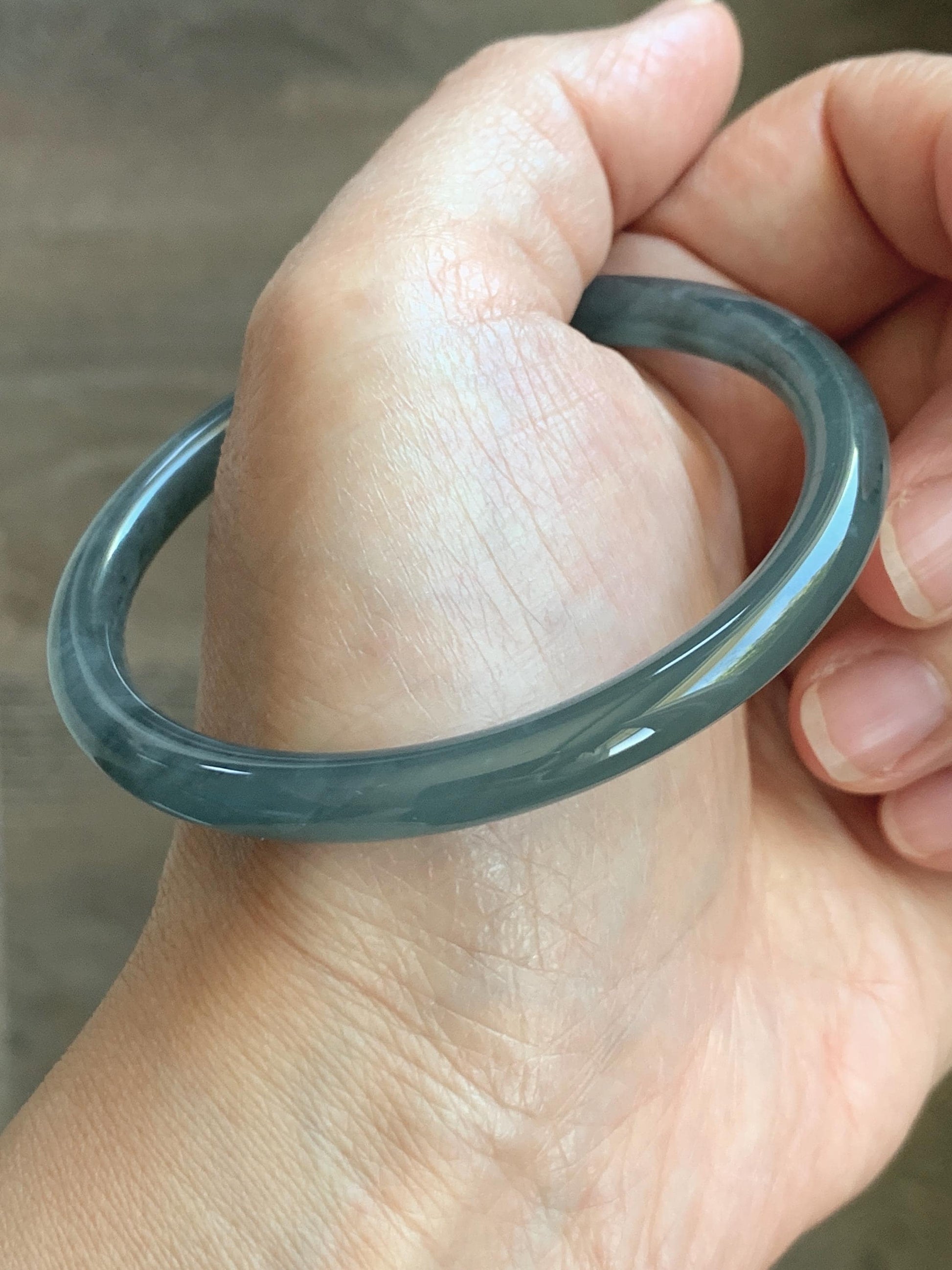 Certified Natural Grade A Guatemalan Icy Translucent Grayish Blue Wuji Marbled Jade Jadeite Bangle Bracelet 55.16mm 6.8” 天然冰危蓝灰乌鸡细圆条翡翠手镯 192