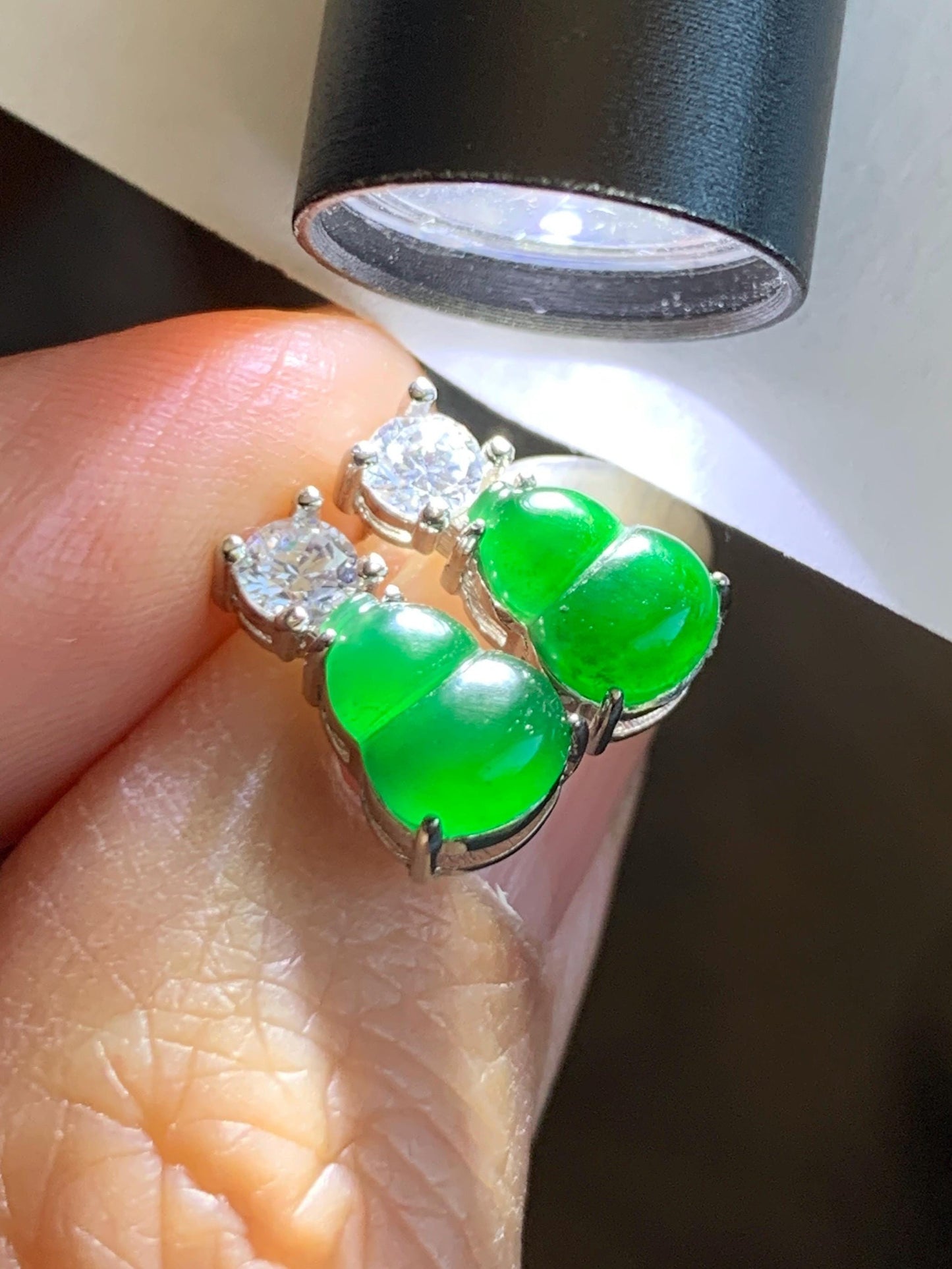 Natural Guatemalan Grade A Icy Translucent Green Jade Jadeite Gourd Hulu Stud Earrings Sterling Silver 天然冰危绿翡翠葫芦银镶耳钉 HUT79
