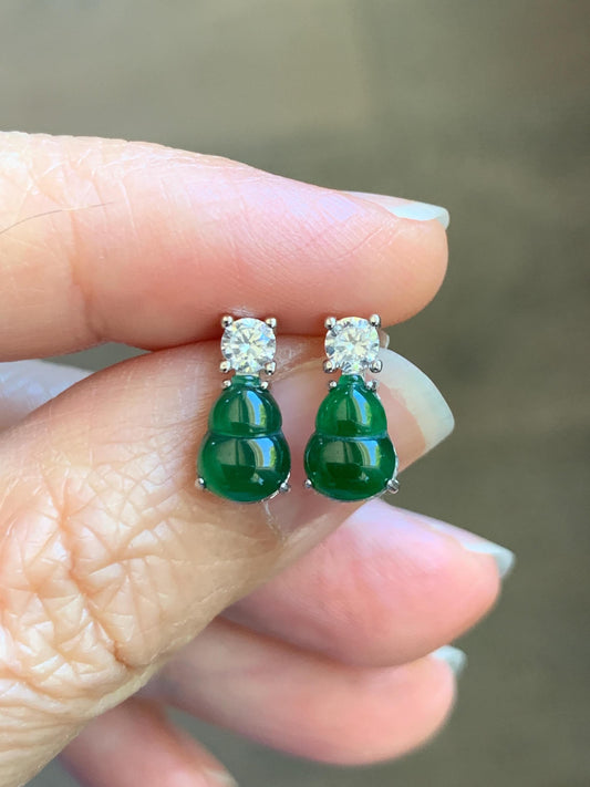 Natural Guatemalan Grade A Icy Translucent Green Jade Jadeite Gourd Hulu Stud Earrings Sterling Silver 天然冰危绿翡翠葫芦银镶耳钉 HUT79