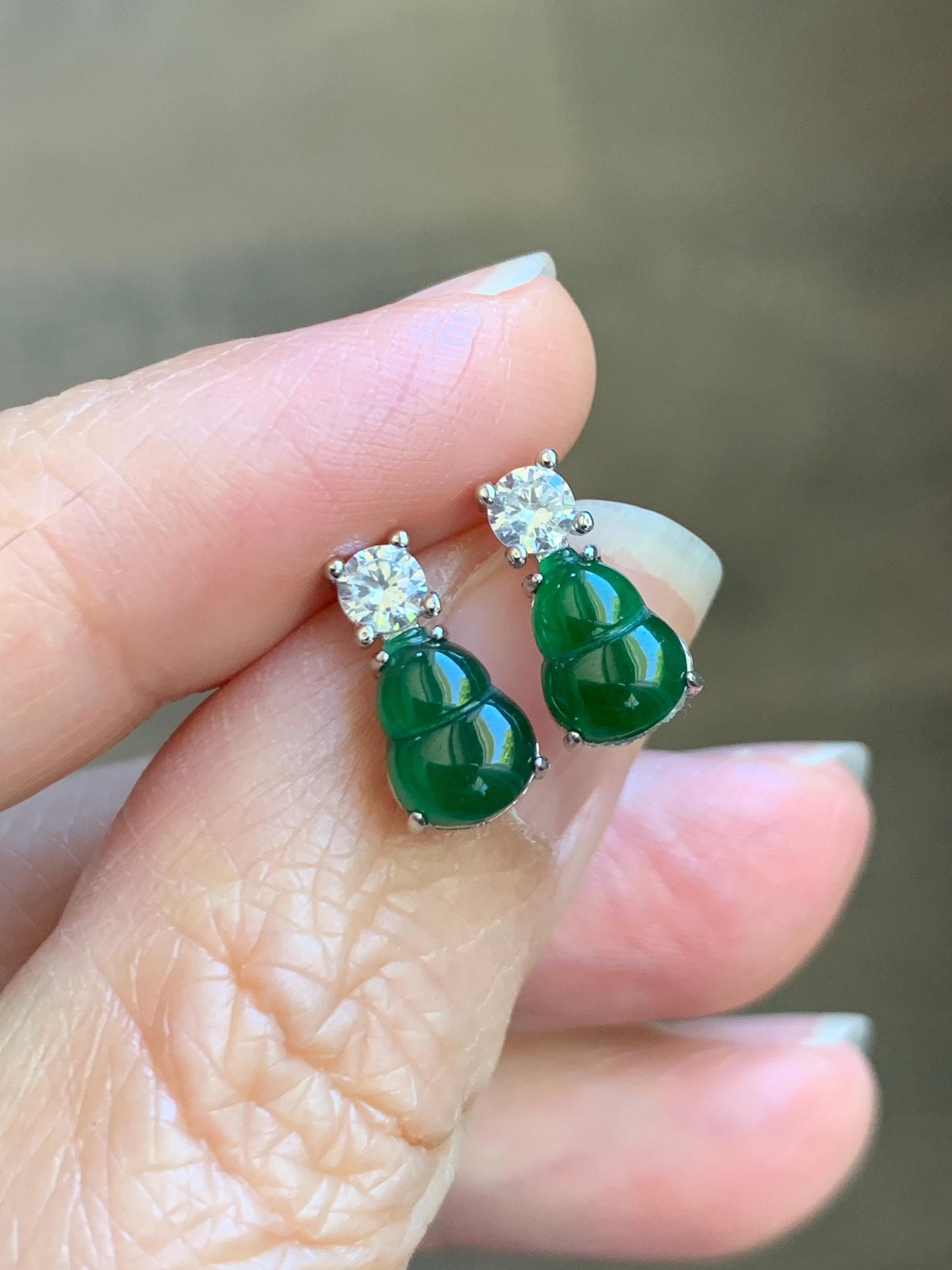Natural Guatemalan Grade A Icy Translucent Green Jade Jadeite Gourd Hulu Stud Earrings Sterling Silver 天然冰危绿翡翠葫芦银镶耳钉 HUT79