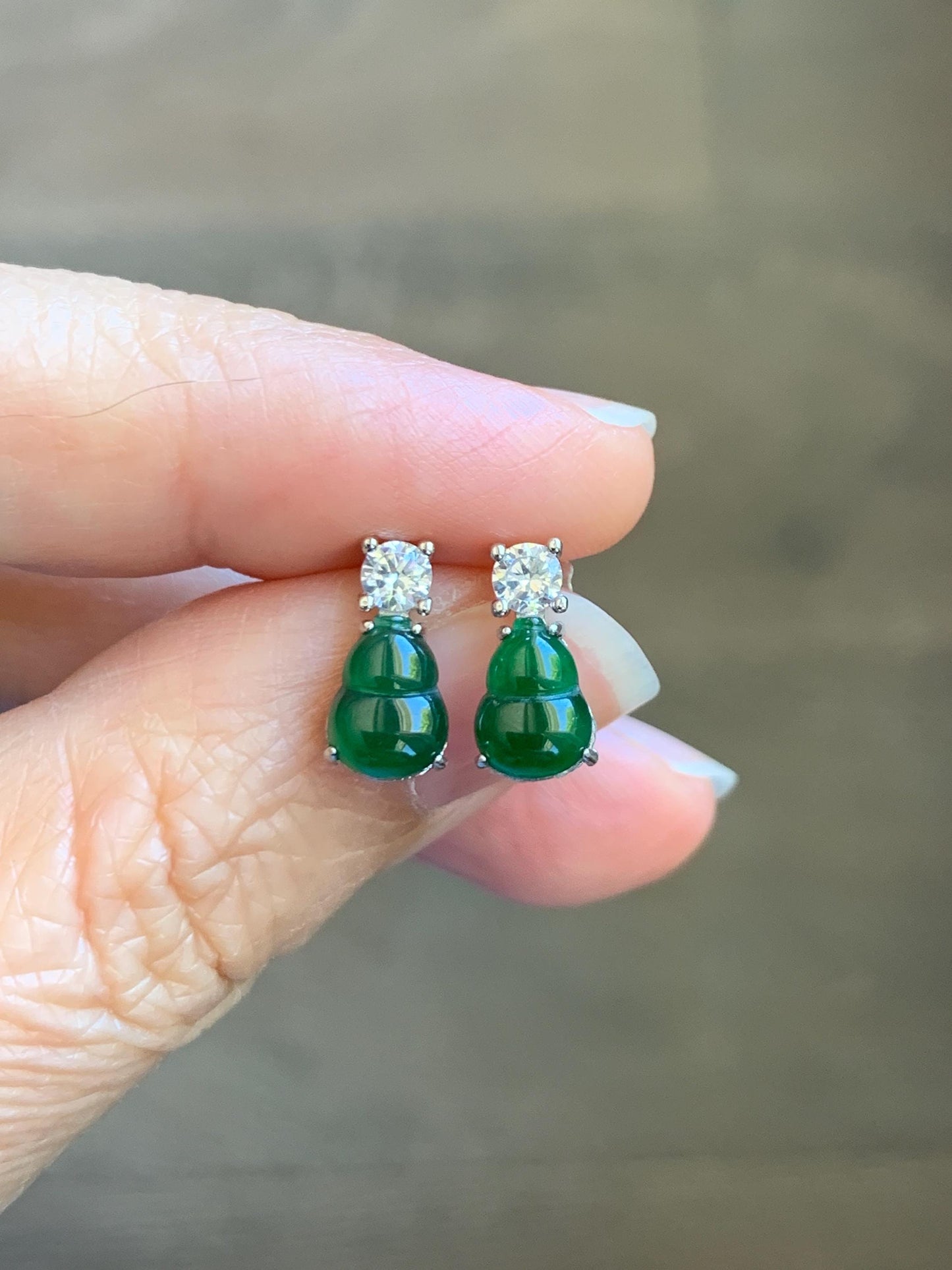 Natural Guatemalan Grade A Icy Translucent Green Jade Jadeite Gourd Hulu Stud Earrings Sterling Silver 天然冰危绿翡翠葫芦银镶耳钉 HUT79