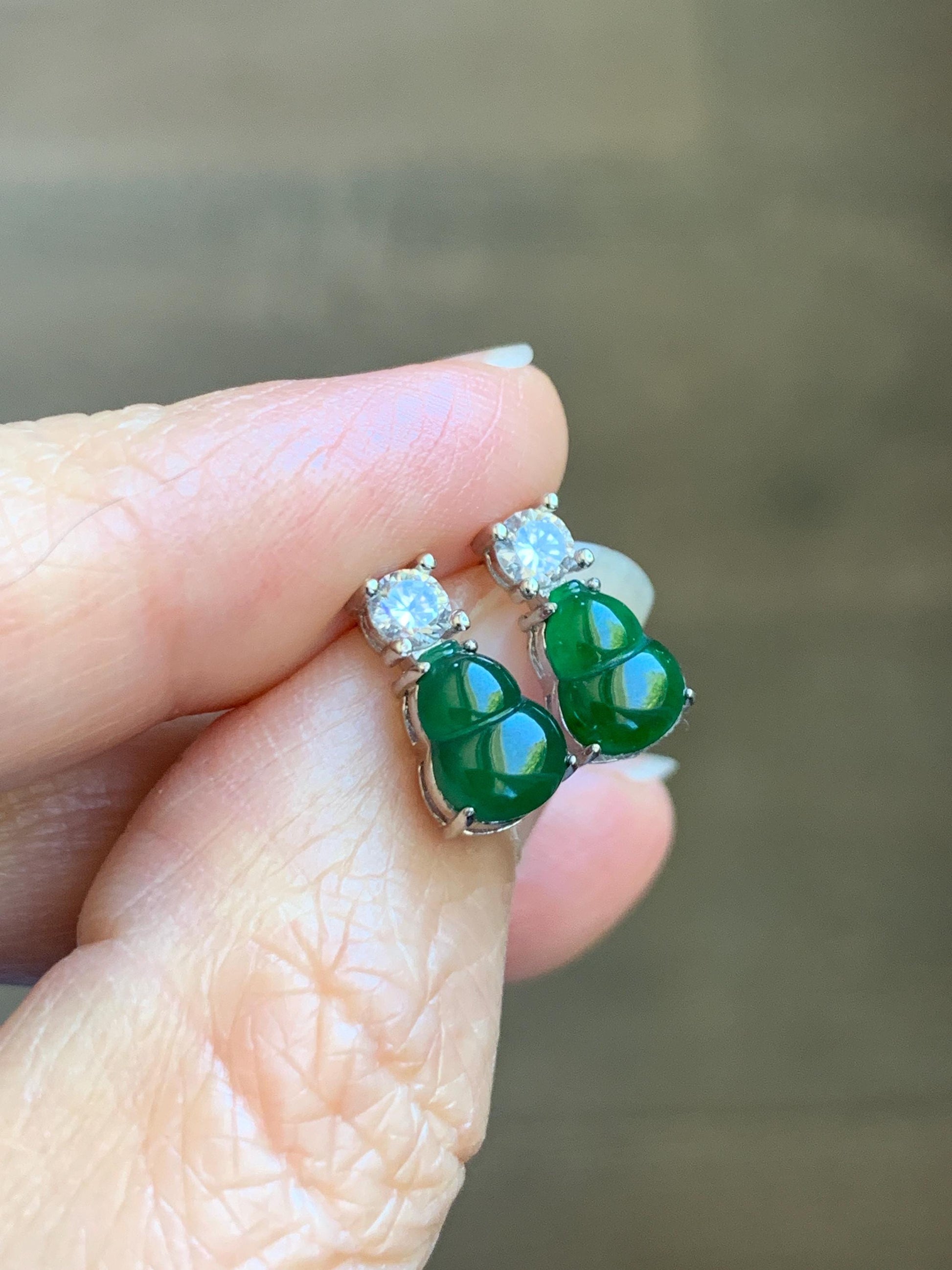 Natural Guatemalan Grade A Icy Translucent Green Jade Jadeite Gourd Hulu Stud Earrings Sterling Silver 天然冰危绿翡翠葫芦银镶耳钉 HUT79