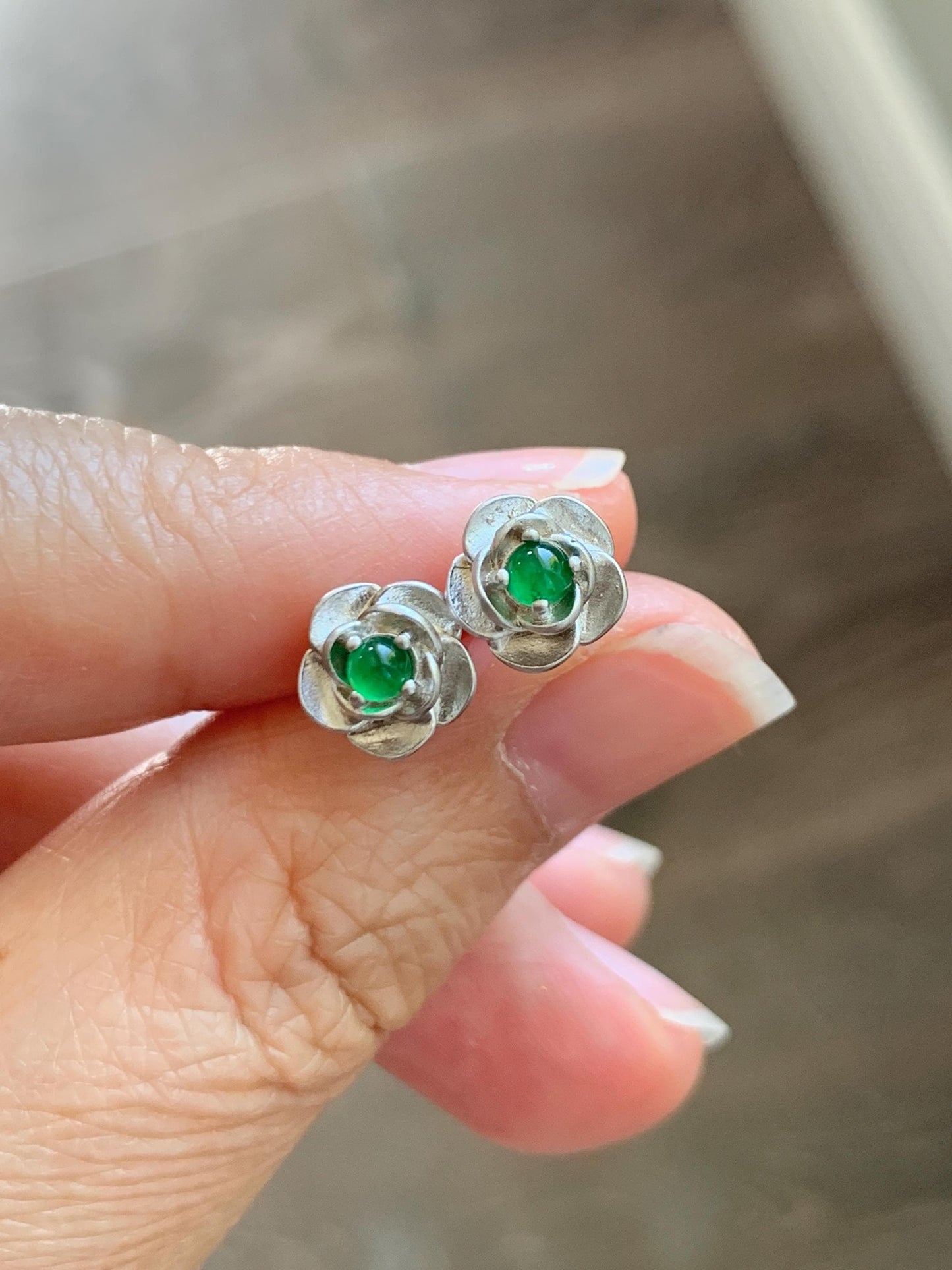 Petite Natural Grade A Guatemalan Icy Highly Translucent Vibrant Green Jade Jadeite Flower Stud Earrings Sterling Silver 天然冰危绿翡翠花银耳钉 XJH58Y