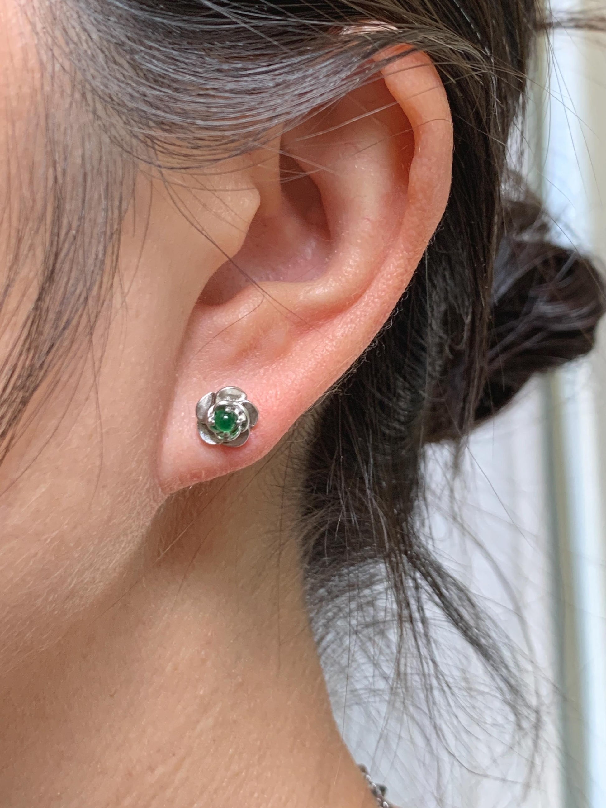 Petite Natural Grade A Guatemalan Icy Highly Translucent Vibrant Green Jade Jadeite Flower Stud Earrings Sterling Silver 天然冰危绿翡翠花银耳钉 XJH58Y