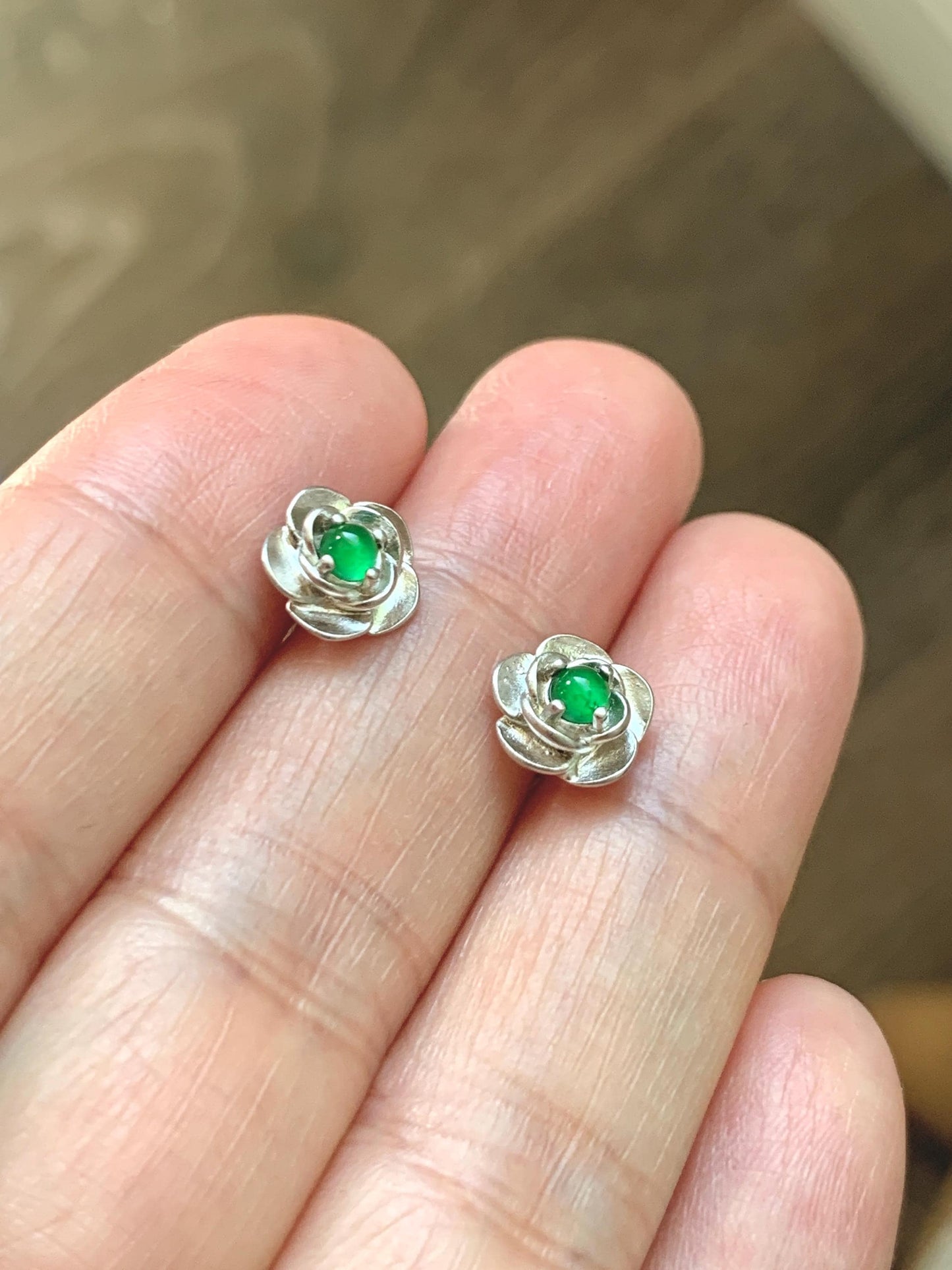 Petite Natural Grade A Guatemalan Icy Highly Translucent Vibrant Green Jade Jadeite Flower Stud Earrings Sterling Silver 天然冰危绿翡翠花银耳钉 XJH58Y