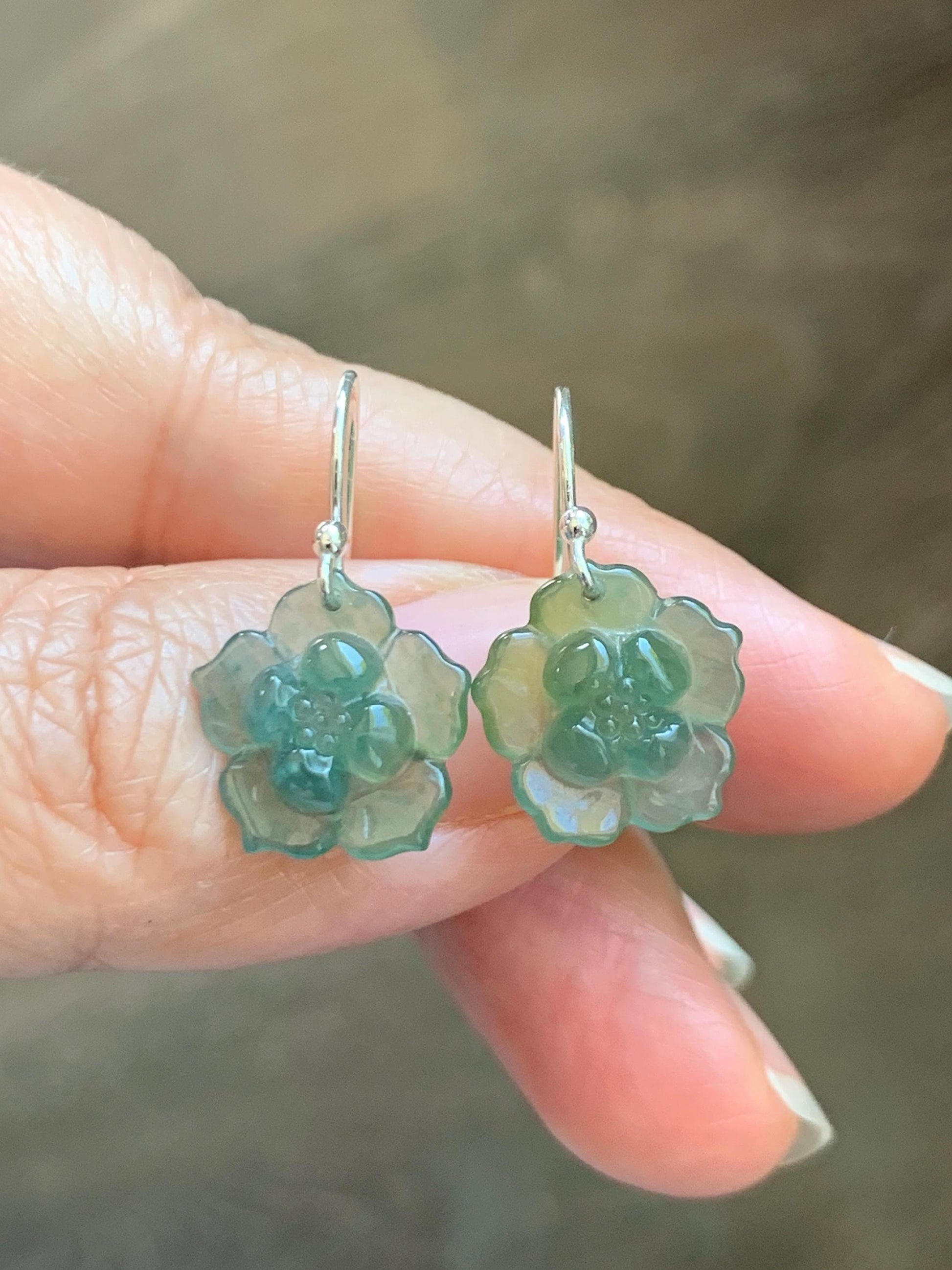 Natural Grade A Guatemalan Icy Translucent Teal Blue Yellow Marbled Jade Jadeite Lotus Flower Earrings Sterling Silver 天然冰危蓝翡翠莲花耳钩 WLG88C