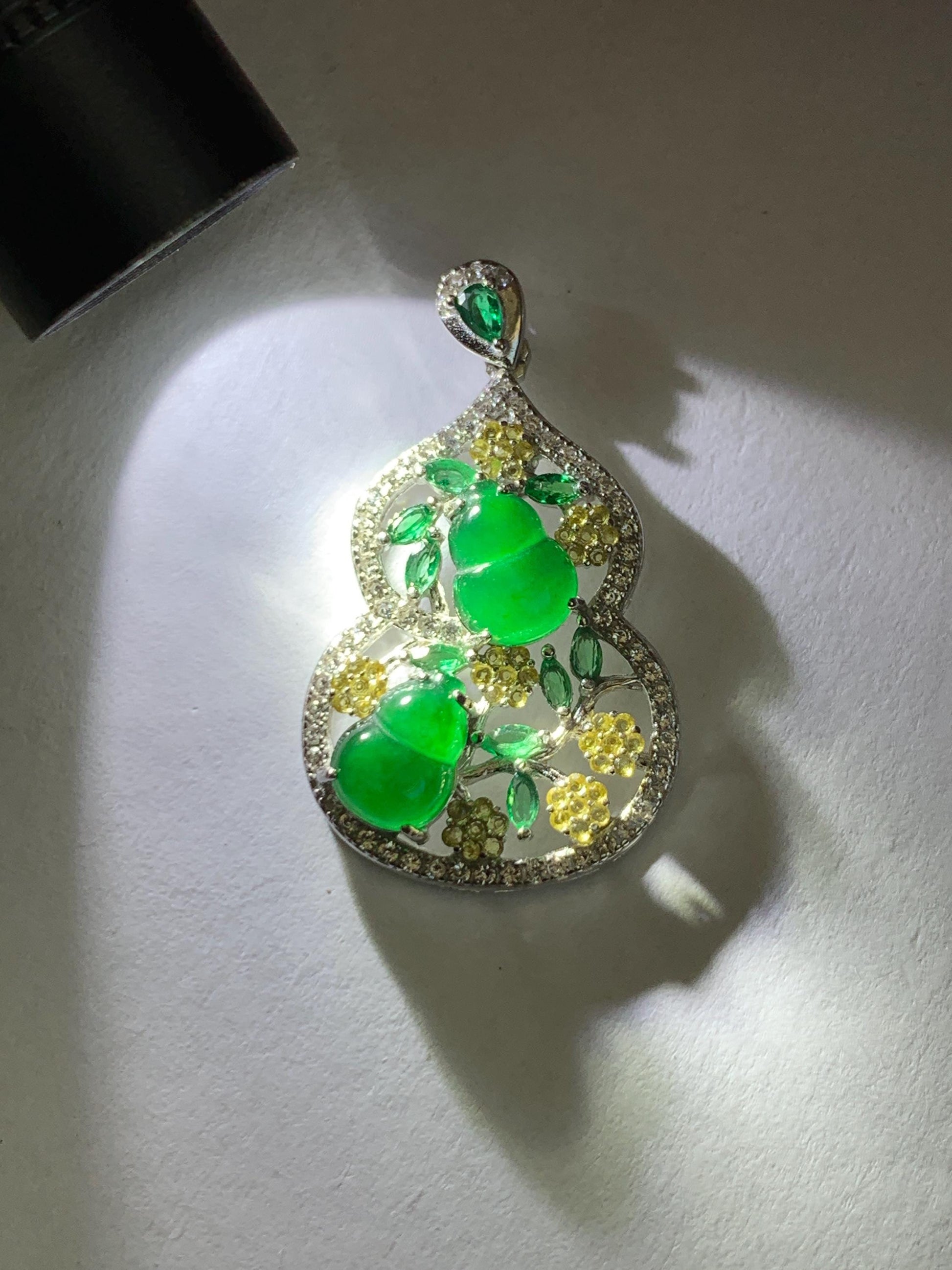 Certified Natural Grade A Guatemalan Icy Translucent Vibrant Green Jade Jadeite Double Gourd Hulu Pendant Sterling Silver 天然冰危绿翡翠双葫芦吊坠 249