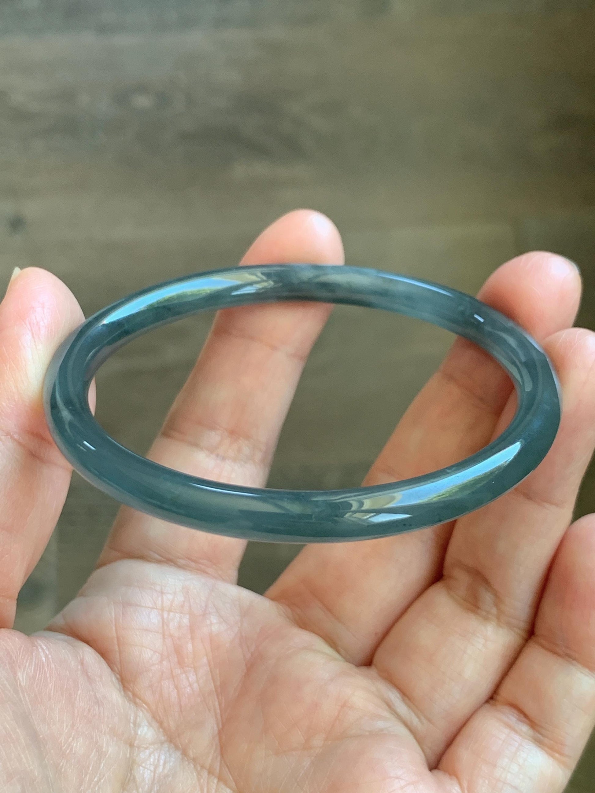 Certified Natural Grade A Guatemalan Icy Translucent Grayish Blue Wuji Marbled Jade Jadeite Bangle Bracelet 57.13mm 7” 天然冰危蓝灰乌鸡细圆条翡翠手镯 190