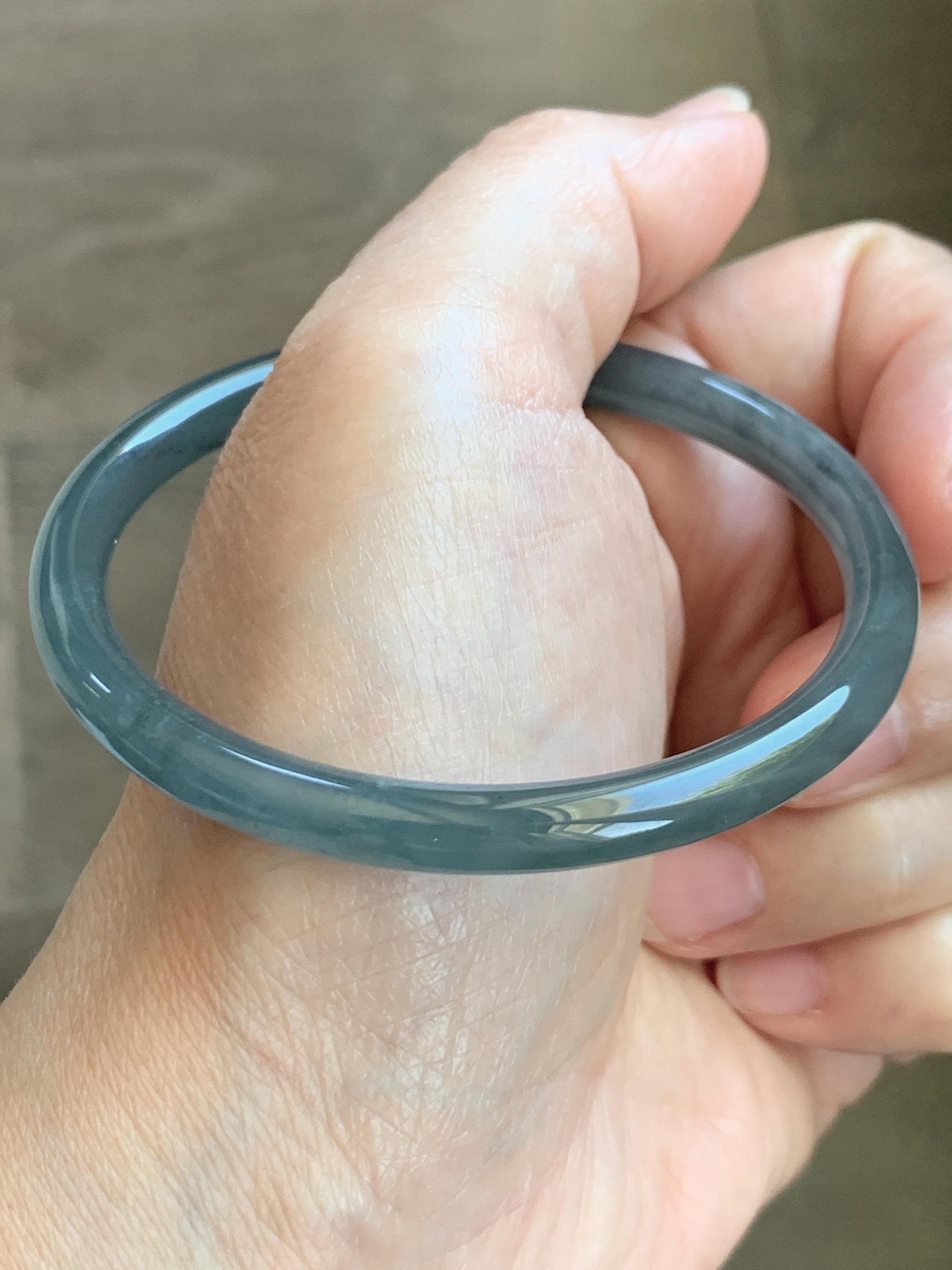 Certified Natural Grade A Guatemalan Icy Translucent Grayish Blue Wuji Marbled Jade Jadeite Bangle Bracelet 57.13mm 7” 天然冰危蓝灰乌鸡细圆条翡翠手镯 190
