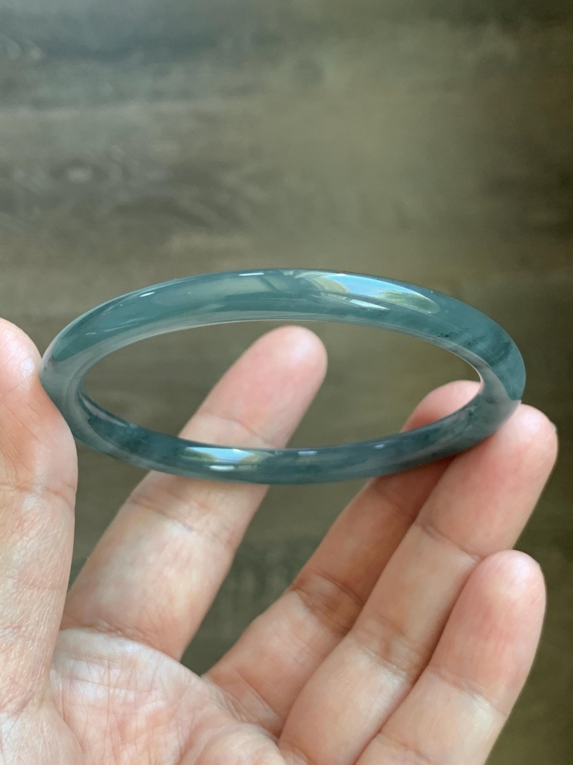 Certified Natural Grade A Guatemalan Icy Translucent Grayish Blue Wuji Marbled Jade Jadeite Bangle Bracelet 55.16mm 6.8” 天然冰危蓝灰乌鸡细圆条翡翠手镯 192