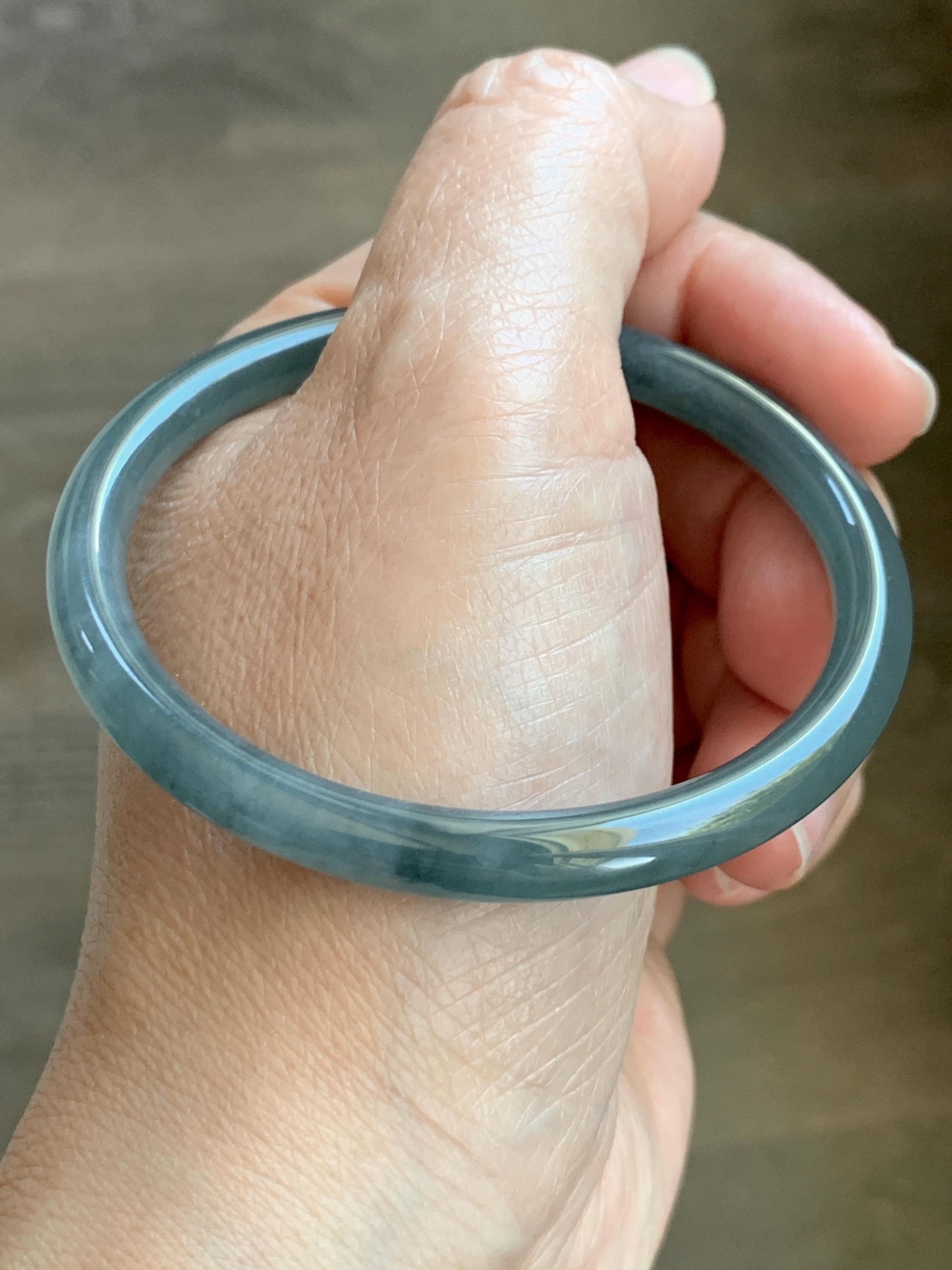 Certified Natural Grade A Guatemalan Icy Translucent Grayish Blue Wuji Marbled Jade Jadeite Bangle Bracelet 55.16mm 6.8” 天然冰危蓝灰乌鸡细圆条翡翠手镯 192