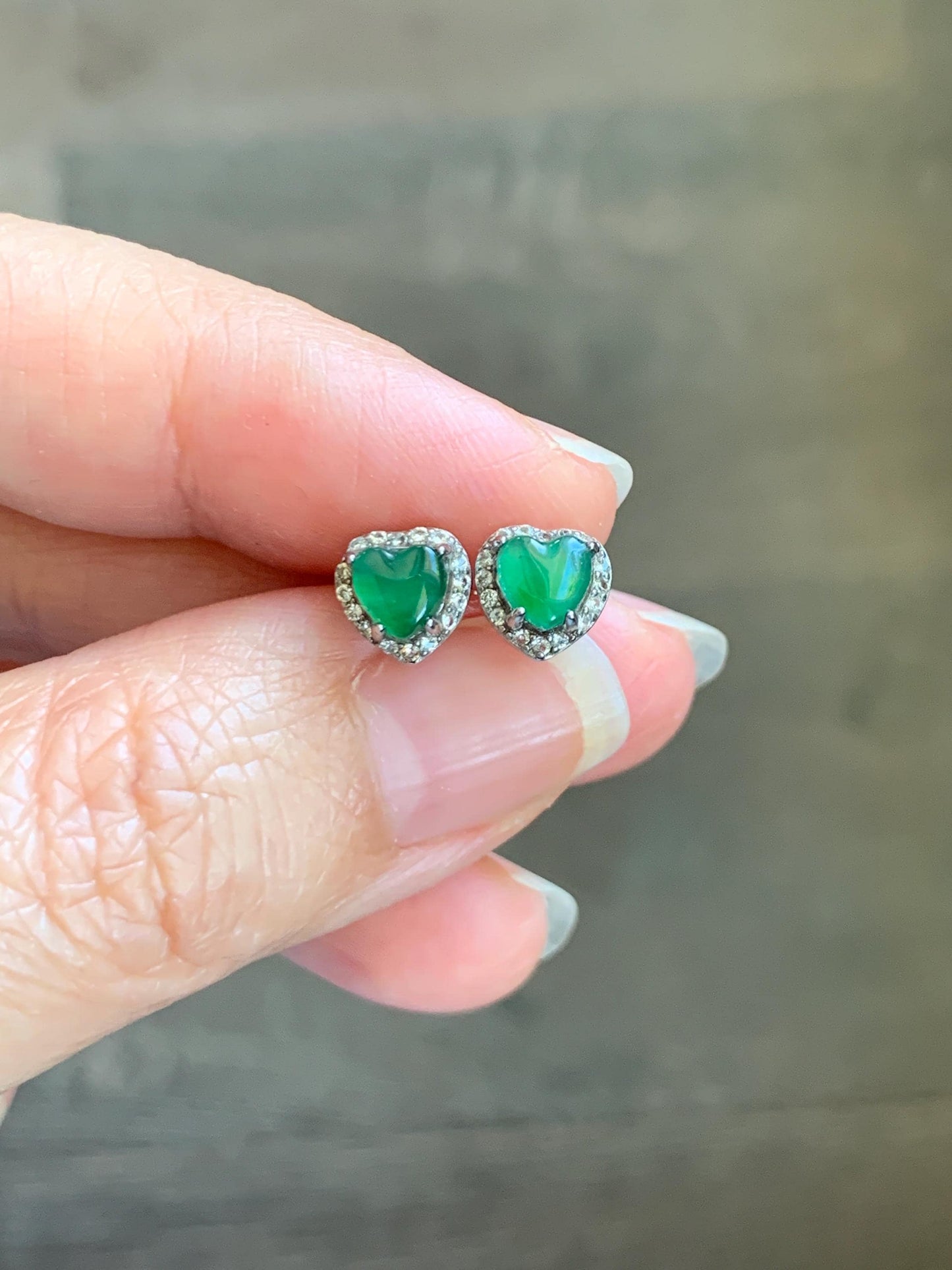 Natural Grade A Guatemalan Icy Translucent Green Jade Jadeite Heart Halo Stud Earrings Sterling Silver 天然冰危绿翡翠爱心银耳钉 AXD110