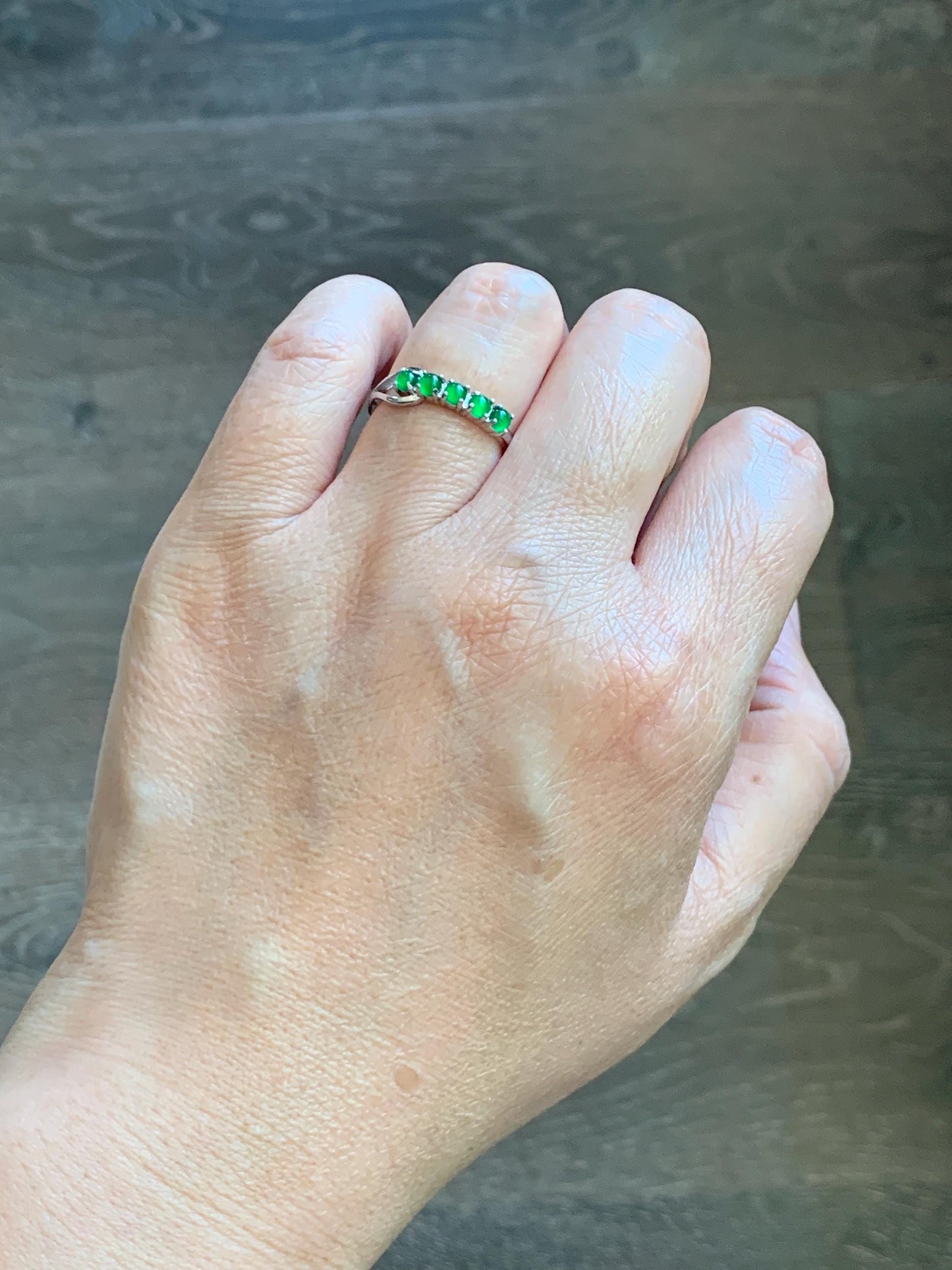 Natural Grade A Guatemalan Icy Translucent Vibrant Green 5-Stone Jade Jadeite Band Ring Sterling Silver Size Adjustable 天然冰危绿翡翠镶嵌排戒 WPJ88