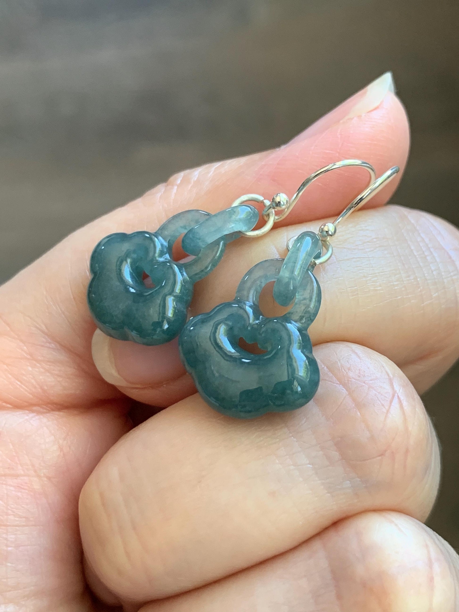 Natural Grade A Guatemalan Icy Teal Blue Jade Jadeite Ruyi w/ Interlocking Rings Dangle Earrings Sterling Silver 天然冰危蓝翡翠如意锁包环环相扣耳钩 WH220A