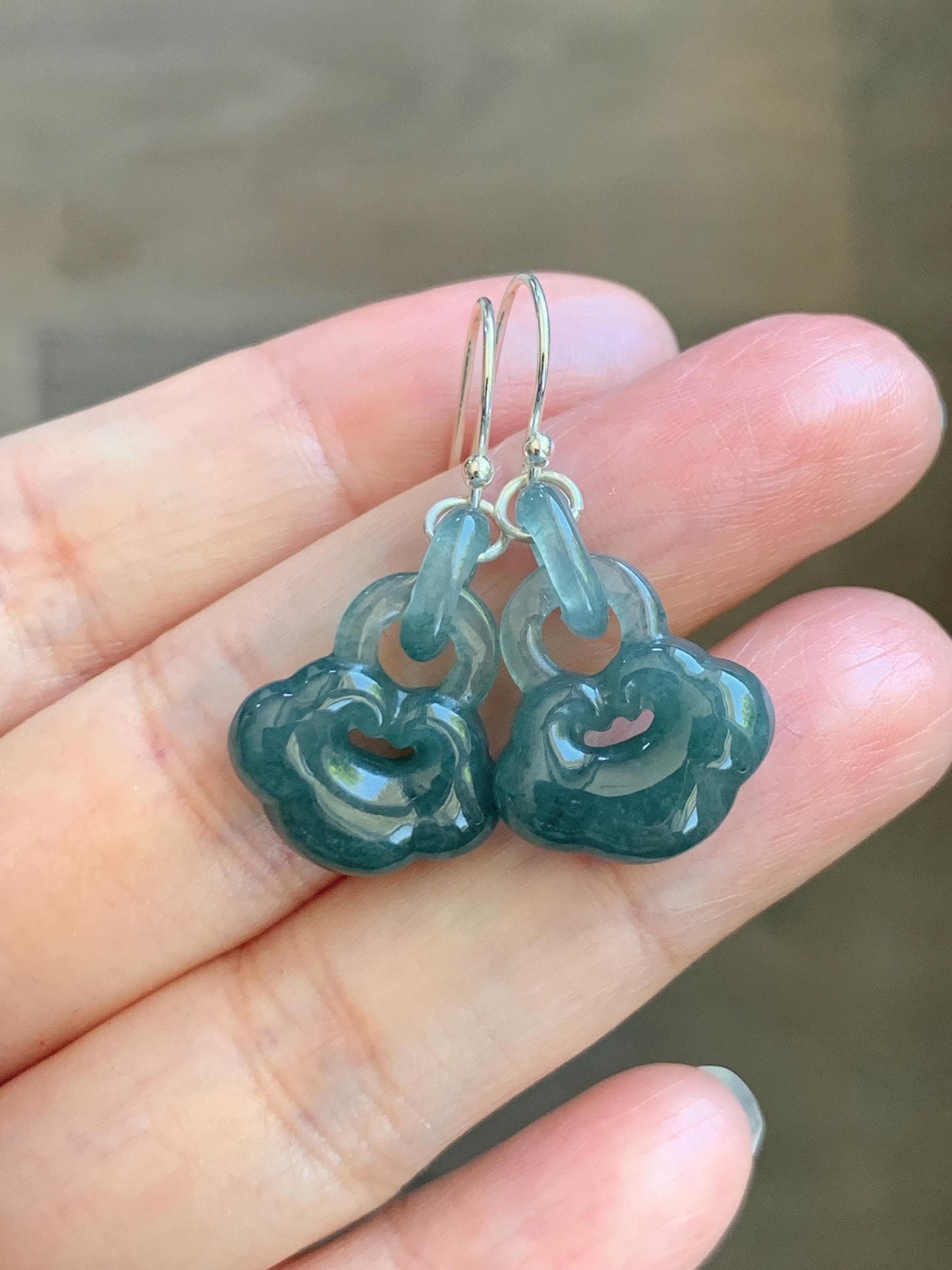 Natural Grade A Guatemalan Icy Teal Blue Jade Jadeite Ruyi w/ Interlocking Rings Dangle Earrings Sterling Silver 天然冰危蓝翡翠如意锁包环环相扣耳钩 WH220A
