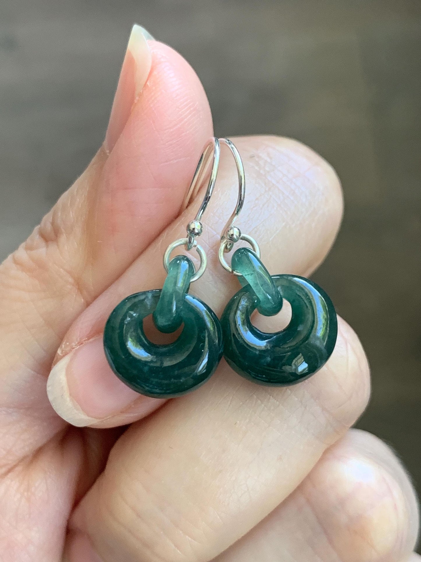Natural Grade A Guatemalan Icy Teal Green Jade Jadeite Donut w/ Interlocking Rings Dangle Earrings Sterling Silver 天然冰危蓝绿翡翠环环相扣耳钩 WH220B