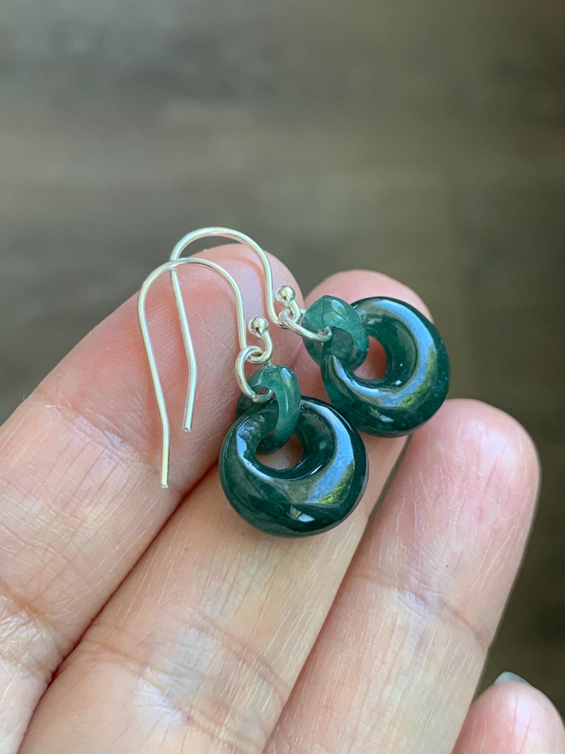 Natural Grade A Guatemalan Icy Teal Green Jade Jadeite Donut w/ Interlocking Rings Dangle Earrings Sterling Silver 天然冰危蓝绿翡翠环环相扣耳钩 WH220B