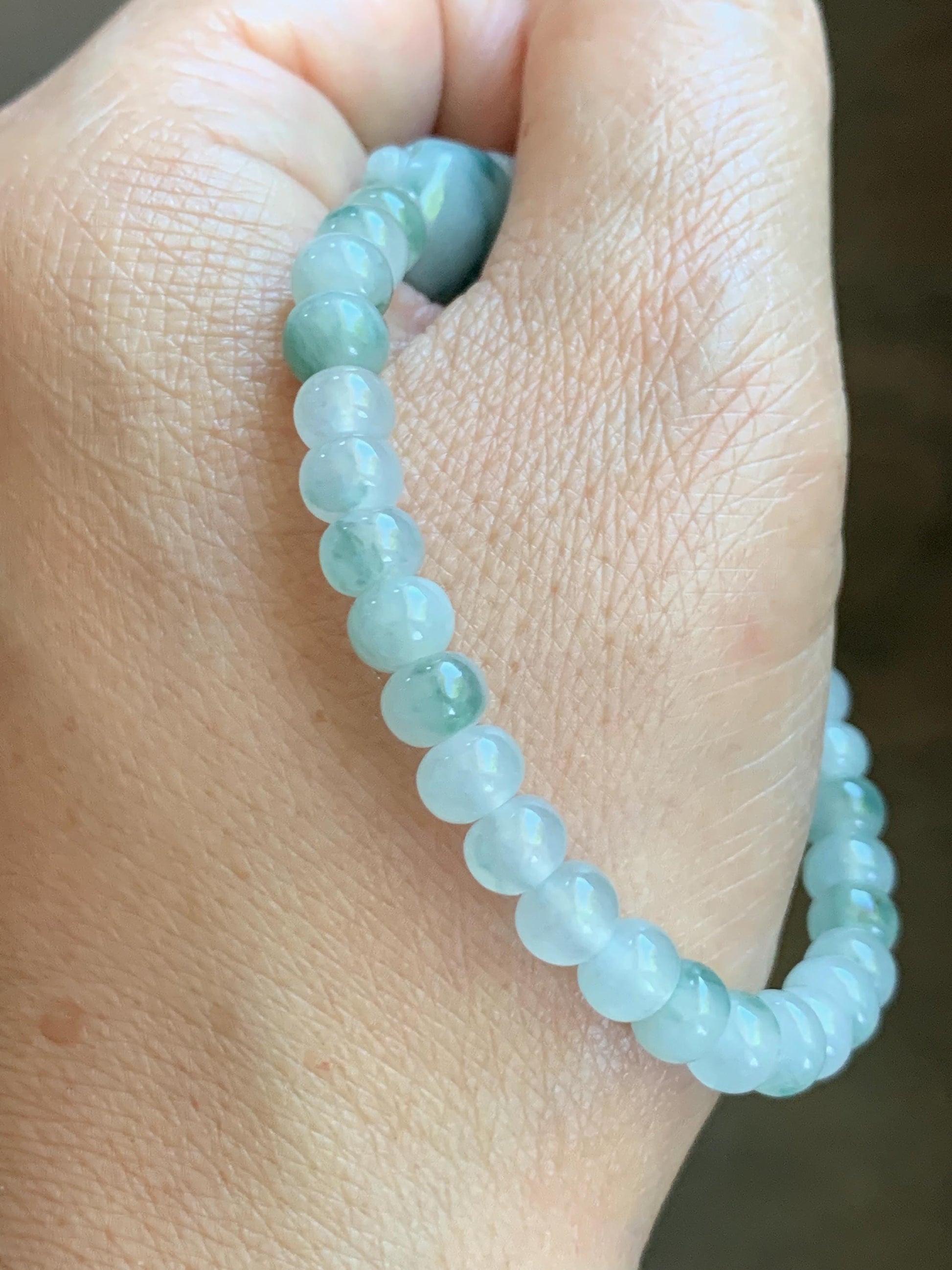Natural Grade A Icy Translucent Light Green Marbled Jade Jadeite Drum Beads Goldfish Charm Beaded Bracelet 6.75" 14g 天然冰胶飘花翡翠鼓珠金鱼手串 MPJ425