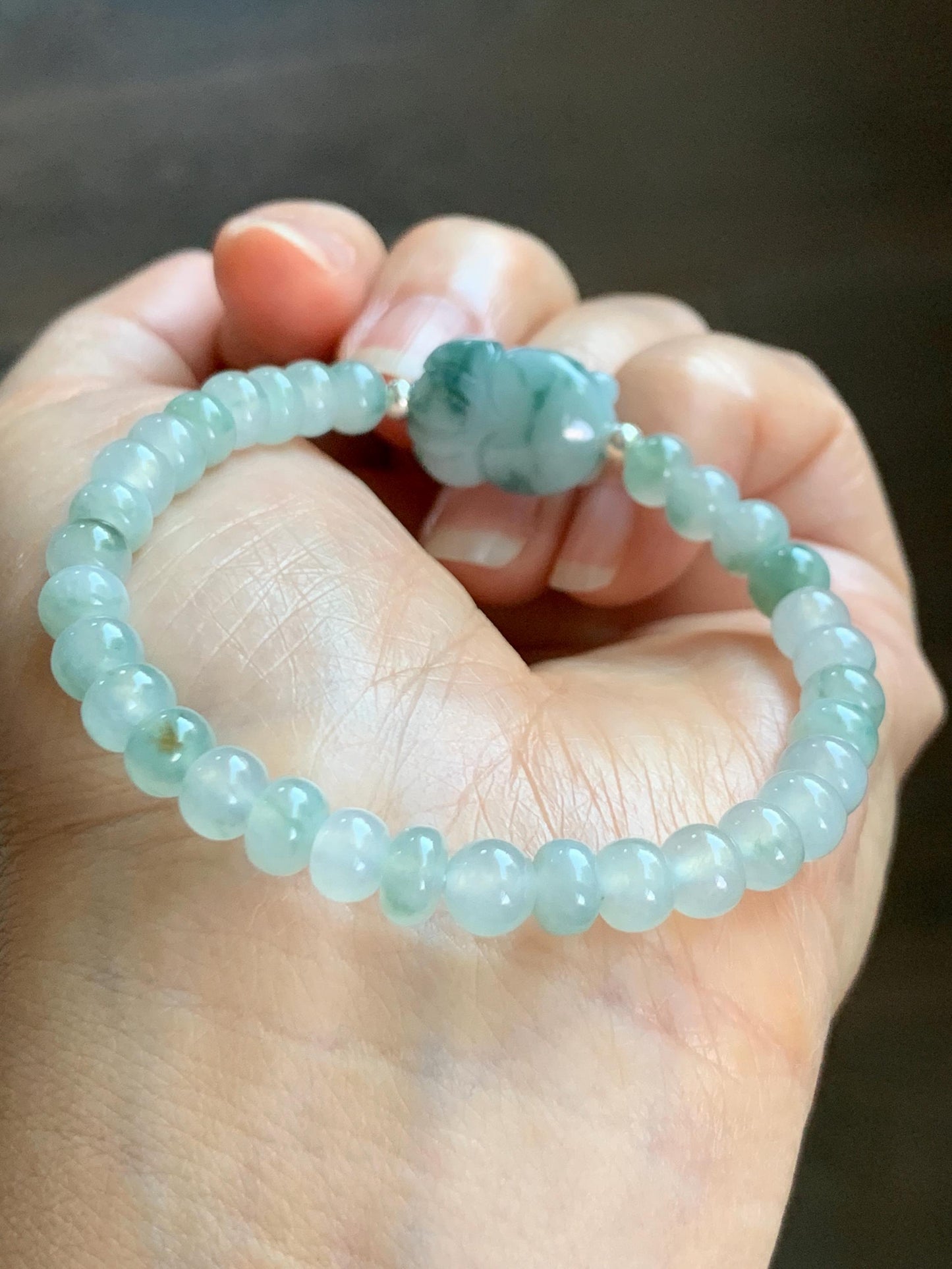 Natural Grade A Icy Translucent Light Green Marbled Jade Jadeite Drum Beads Goldfish Charm Beaded Bracelet 6.75" 14g 天然冰胶飘花翡翠鼓珠金鱼手串 MPJ425