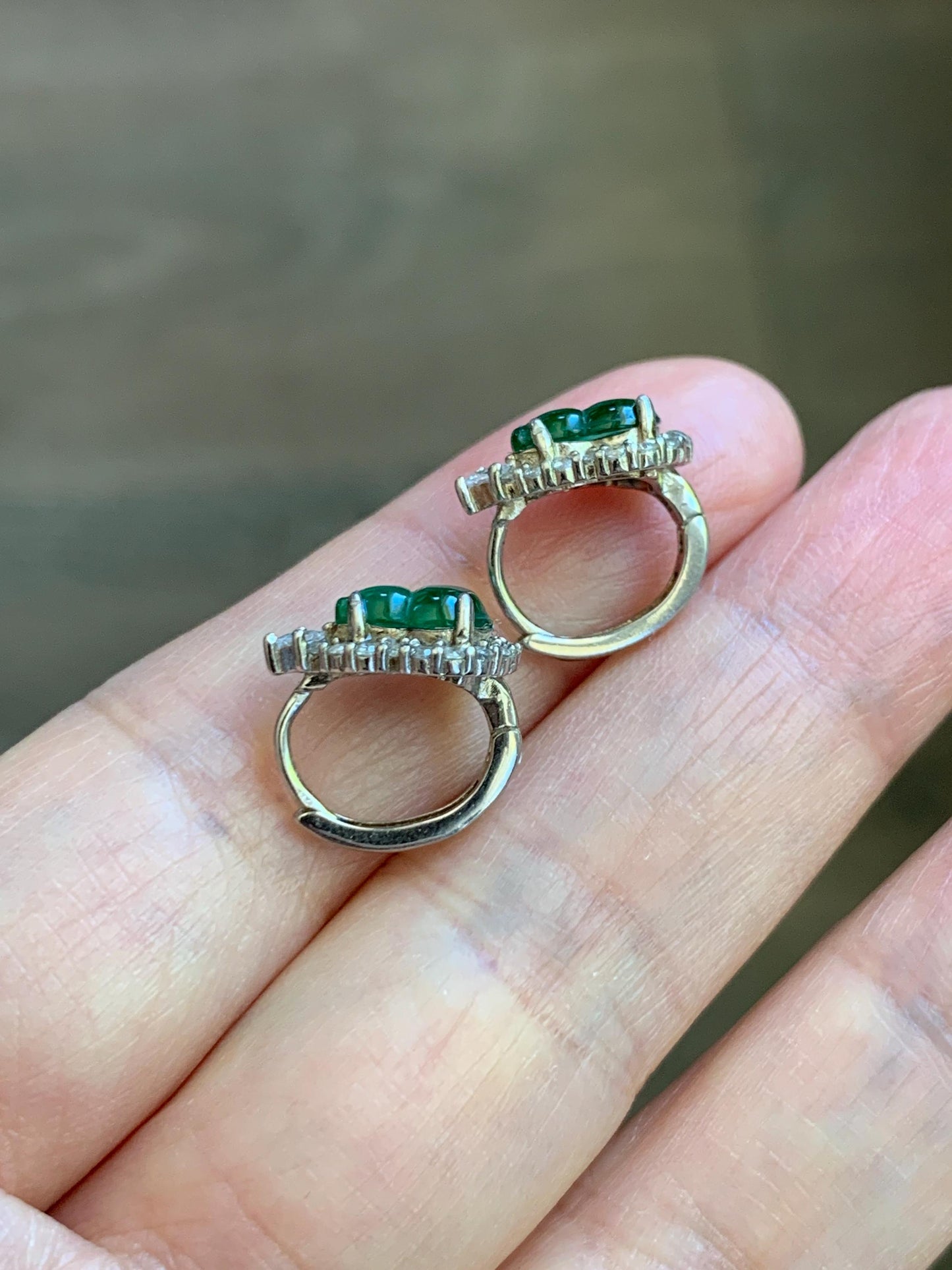 Natural Grade A Guatemalan Icy Translucent Vibrant Green Jade Jadeite Gourd Hulu Hoop Huggie Earrings Sterling Silver 天然冰危绿翡翠葫芦银镶耳包 WDH110B