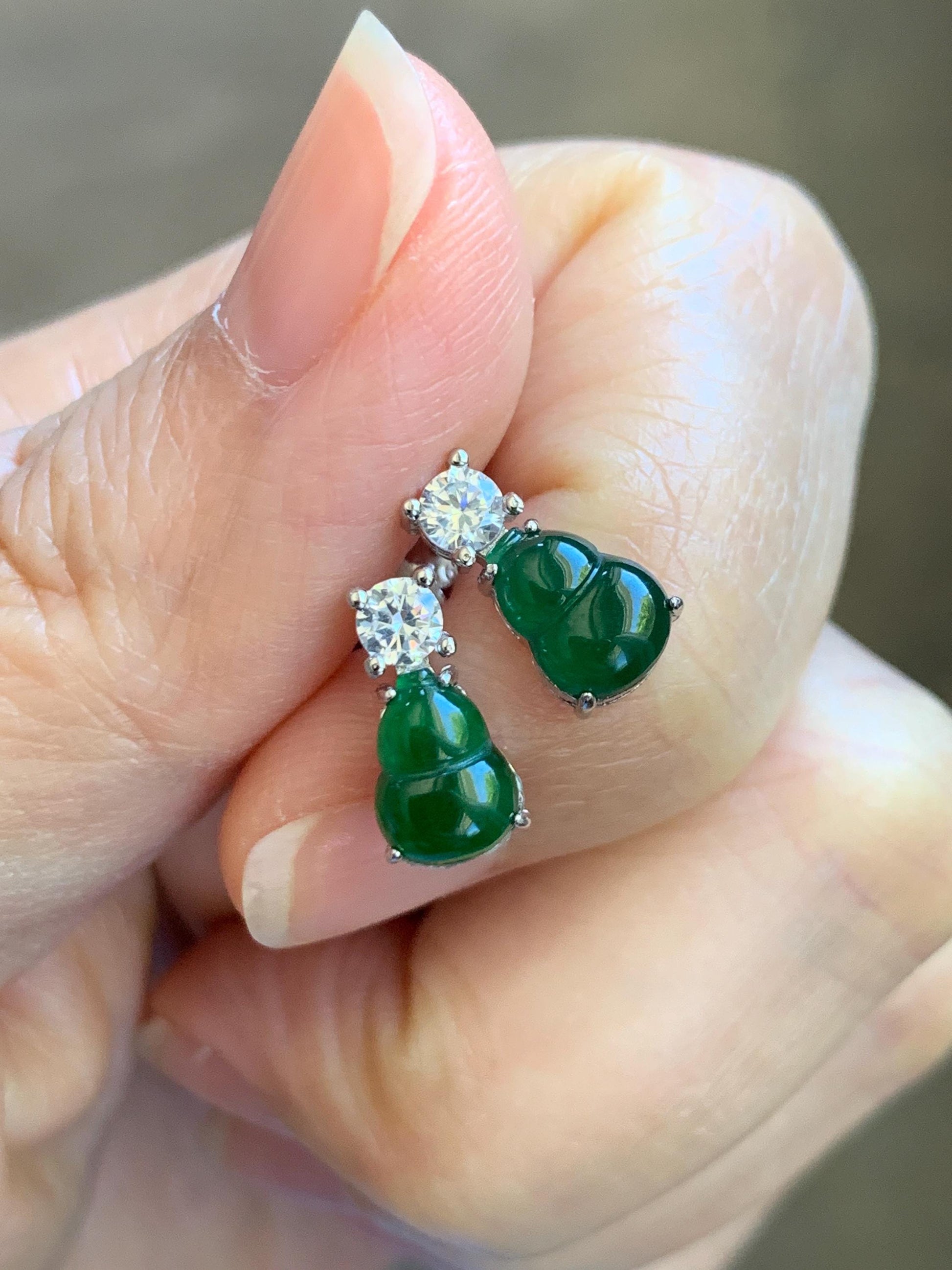 Natural Guatemalan Grade A Icy Translucent Green Jade Jadeite Gourd Hulu Stud Earrings Sterling Silver 天然冰危绿翡翠葫芦银镶耳钉 HUT79