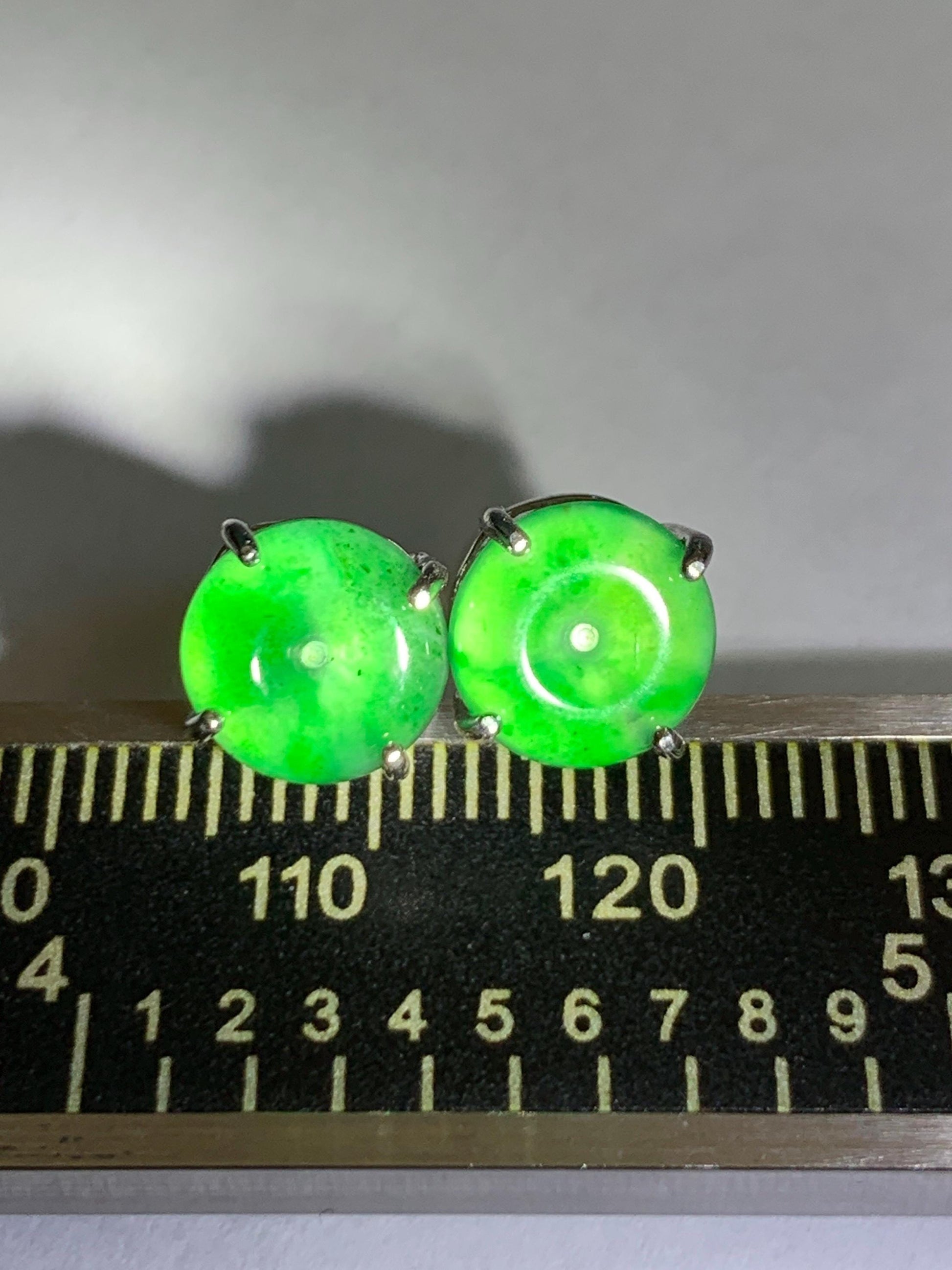 Natural Grade A Guatemalan Icy Translucent Vibrant Green Jade Jadeite Mini Ping An Kou Donut Earrings Sterling Silver 天然冰危绿翡翠平安扣耳钉 WLK100
