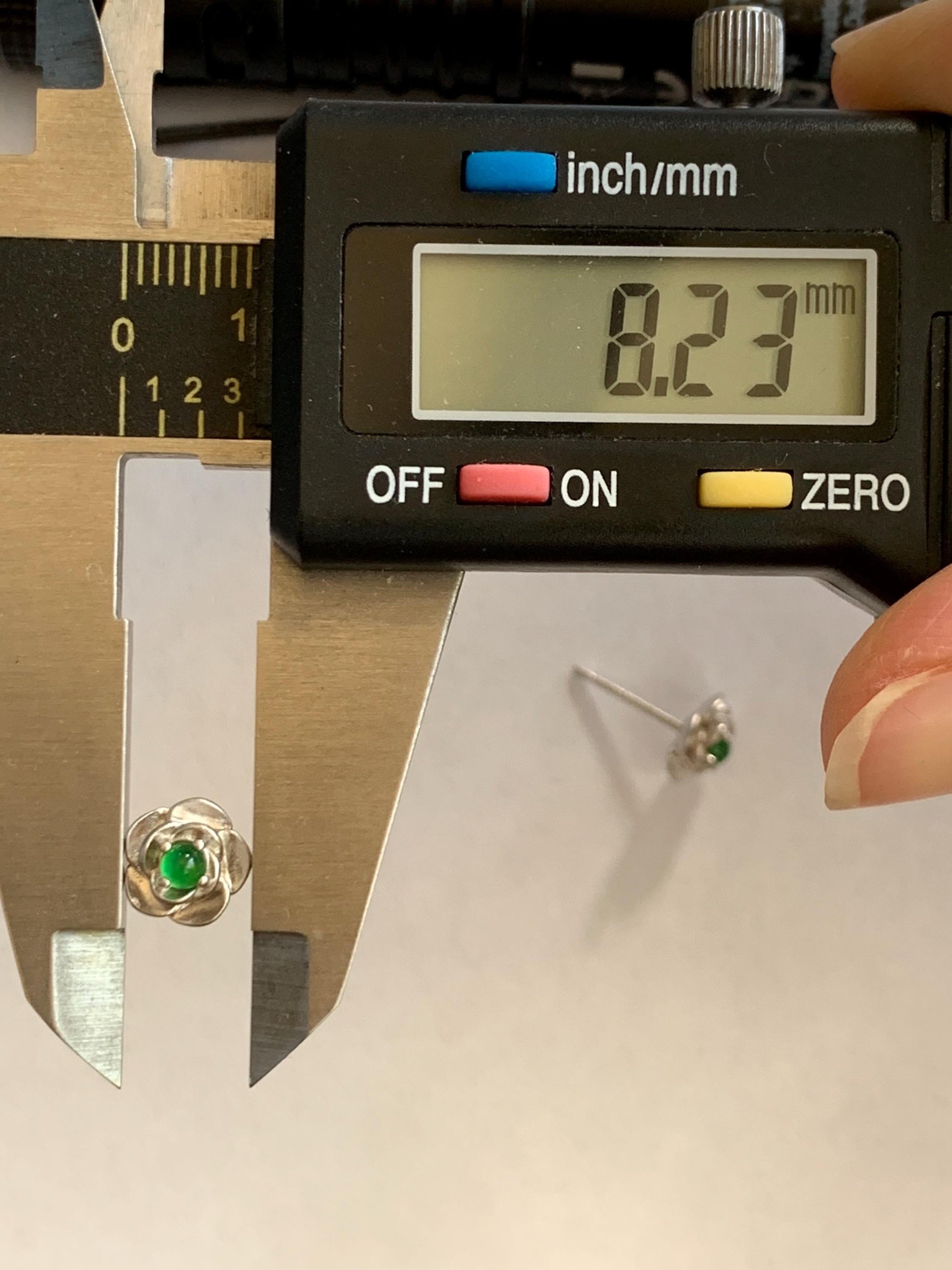Petite Natural Grade A Guatemalan Icy Highly Translucent Vibrant Green Jade Jadeite Flower Stud Earrings Sterling Silver 天然冰危绿翡翠花银耳钉 XJH58Y