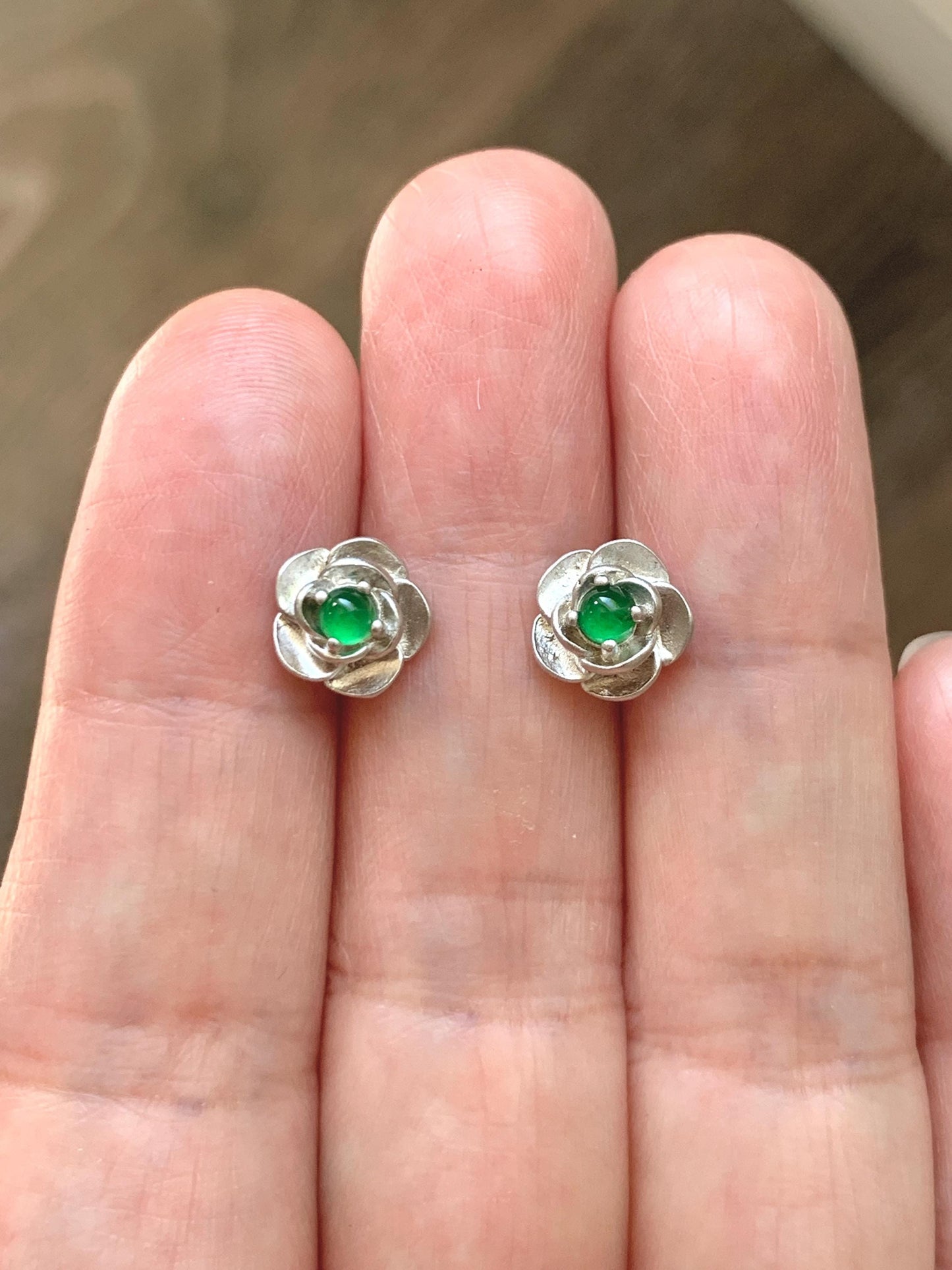 Petite Natural Grade A Guatemalan Icy Highly Translucent Vibrant Green Jade Jadeite Flower Stud Earrings Sterling Silver 天然冰危绿翡翠花银耳钉 XJH58Y