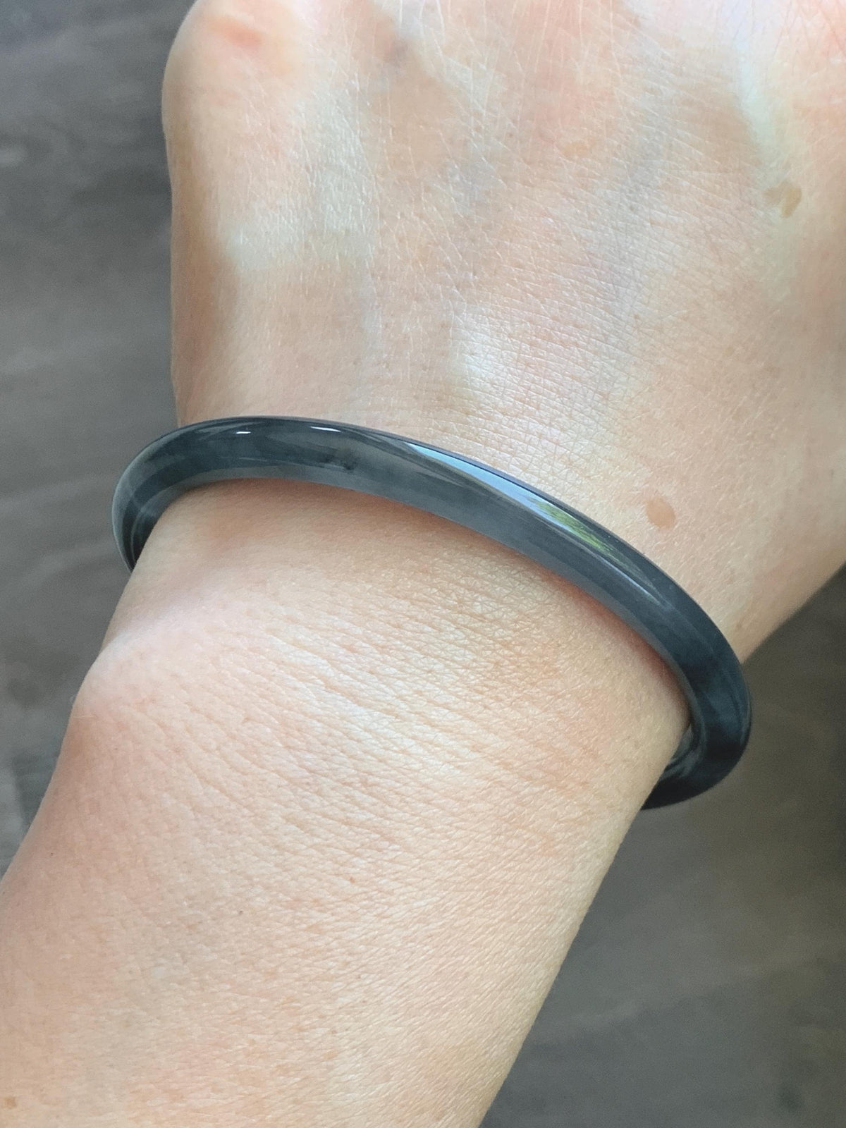 Certified Natural Grade A Guatemalan Icy Translucent Dark Gray Wuji Jade Jadeite Bangle Bracelet 58.6mm 7.25” 18g 天然冰危深灰乌鸡翡翠圆条手镯 1187