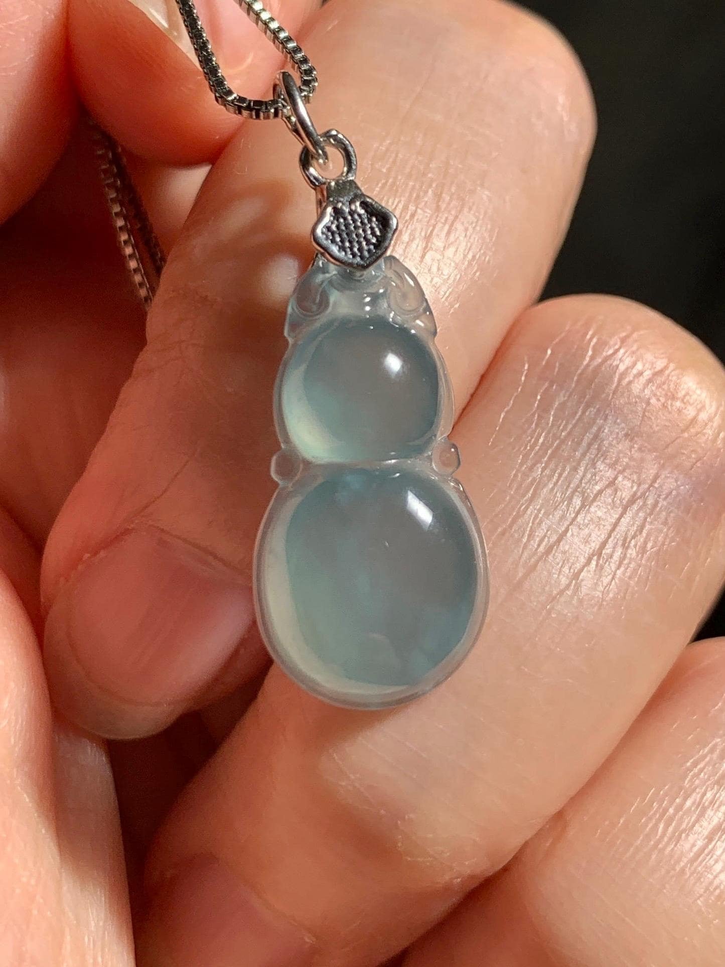 Natural Grade A Guatemalan Icy Translucent Teal Green Jade Jadeite Gourd Hulu Pendant Sterling Silver 2g 天然冰危蓝绿翡翠葫芦吊坠 WHL132A